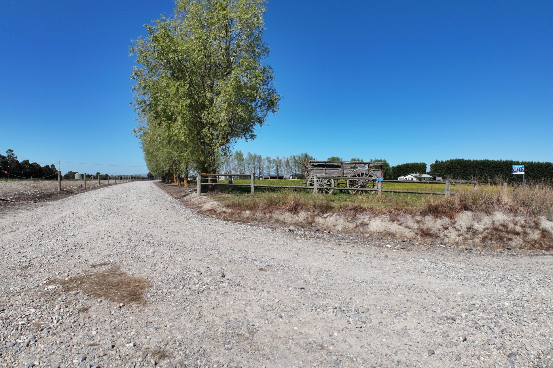 373 Camp Hill Road, Rongahere