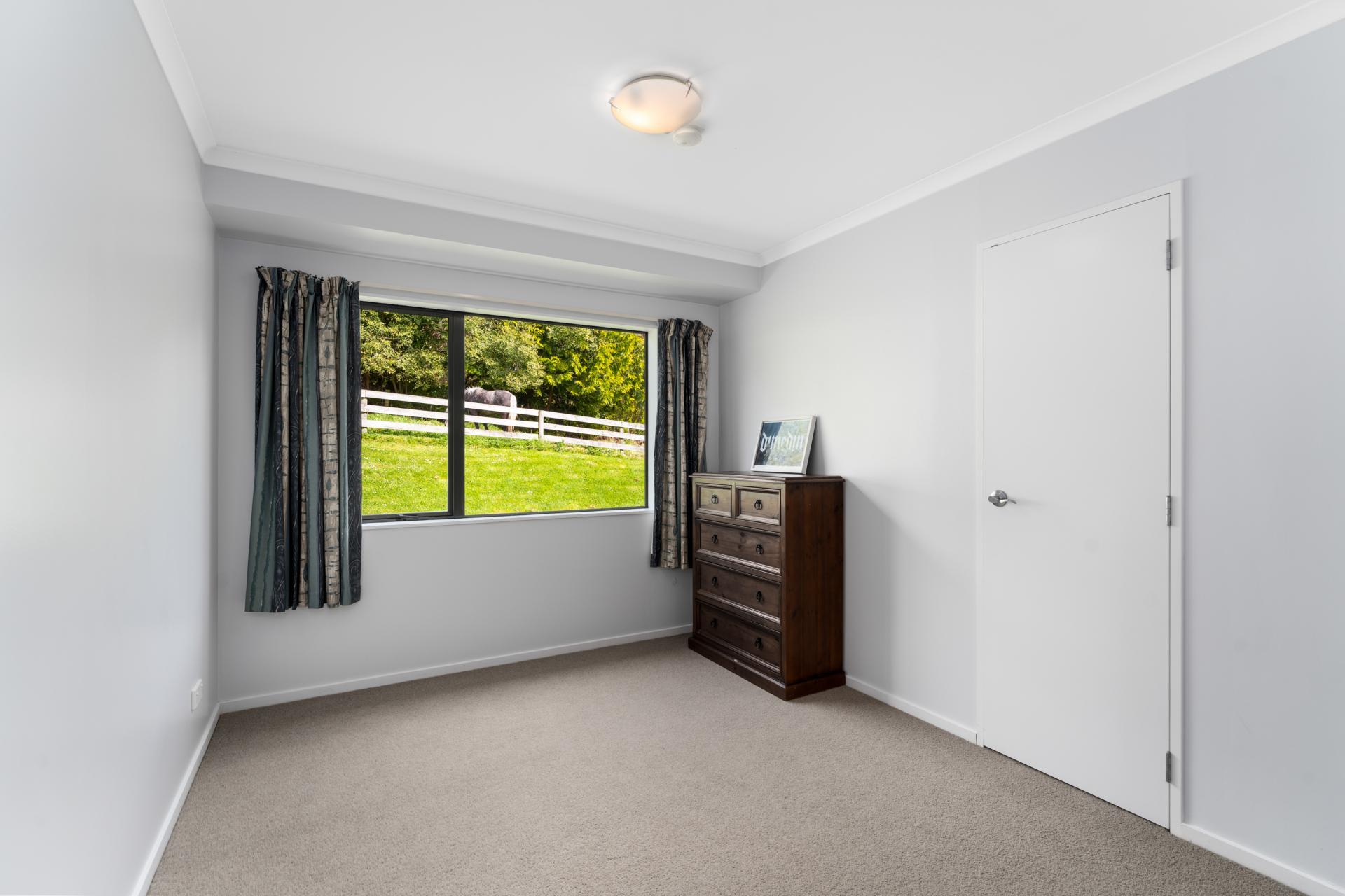 14 Saddle Hill Road, Fairfield