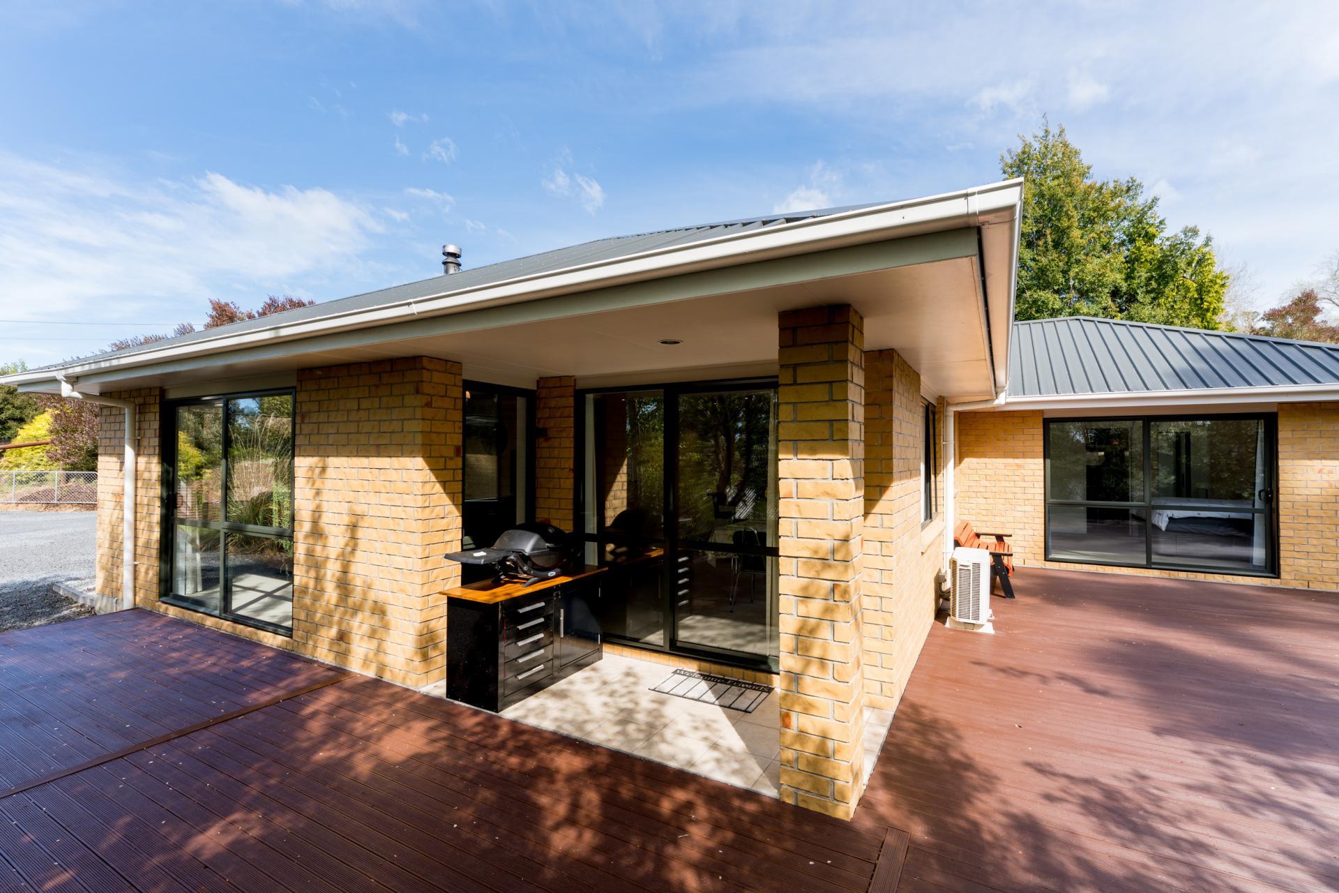 14 Saddle Hill Road, Fairfield