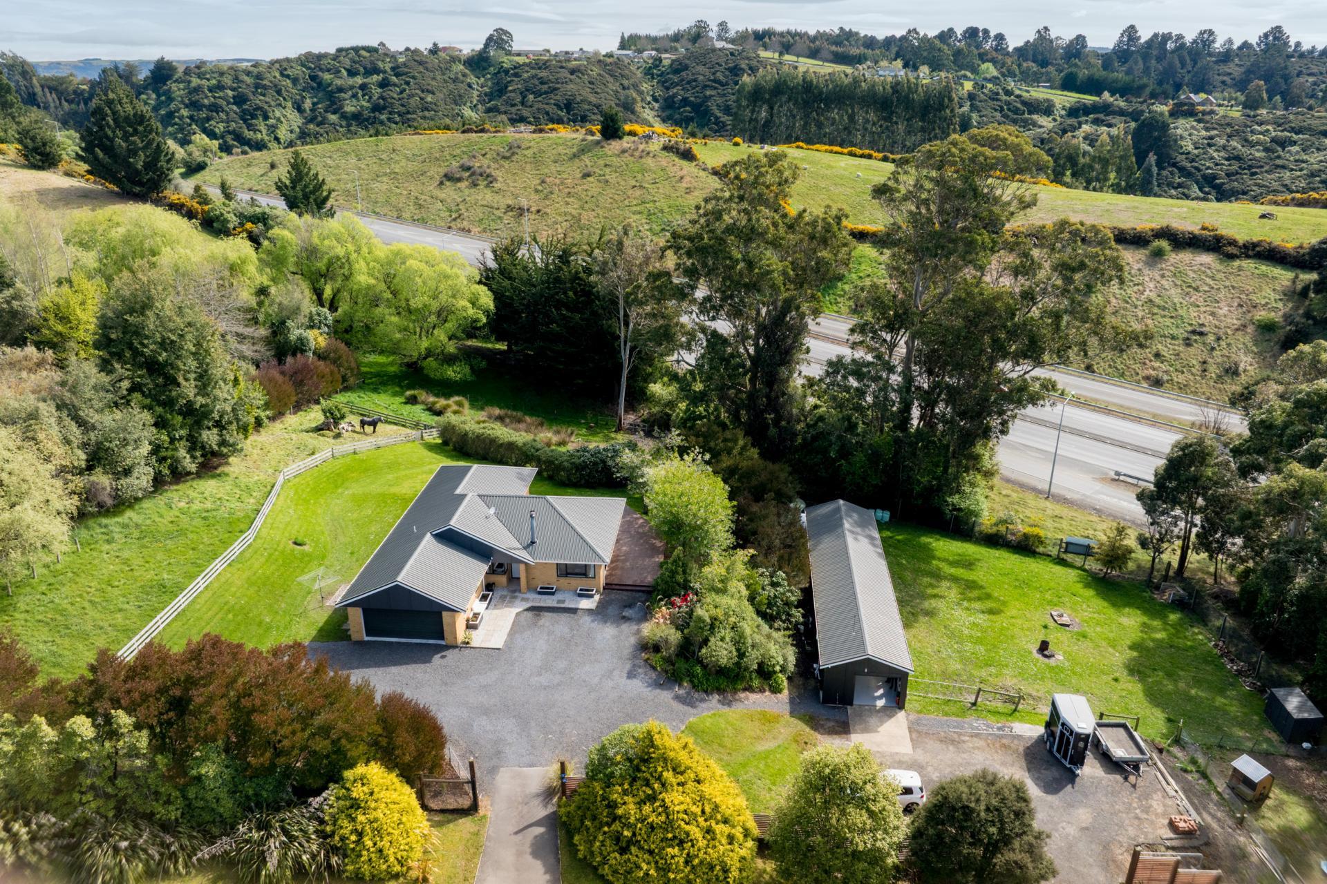 14 Saddle Hill Road, Fairfield