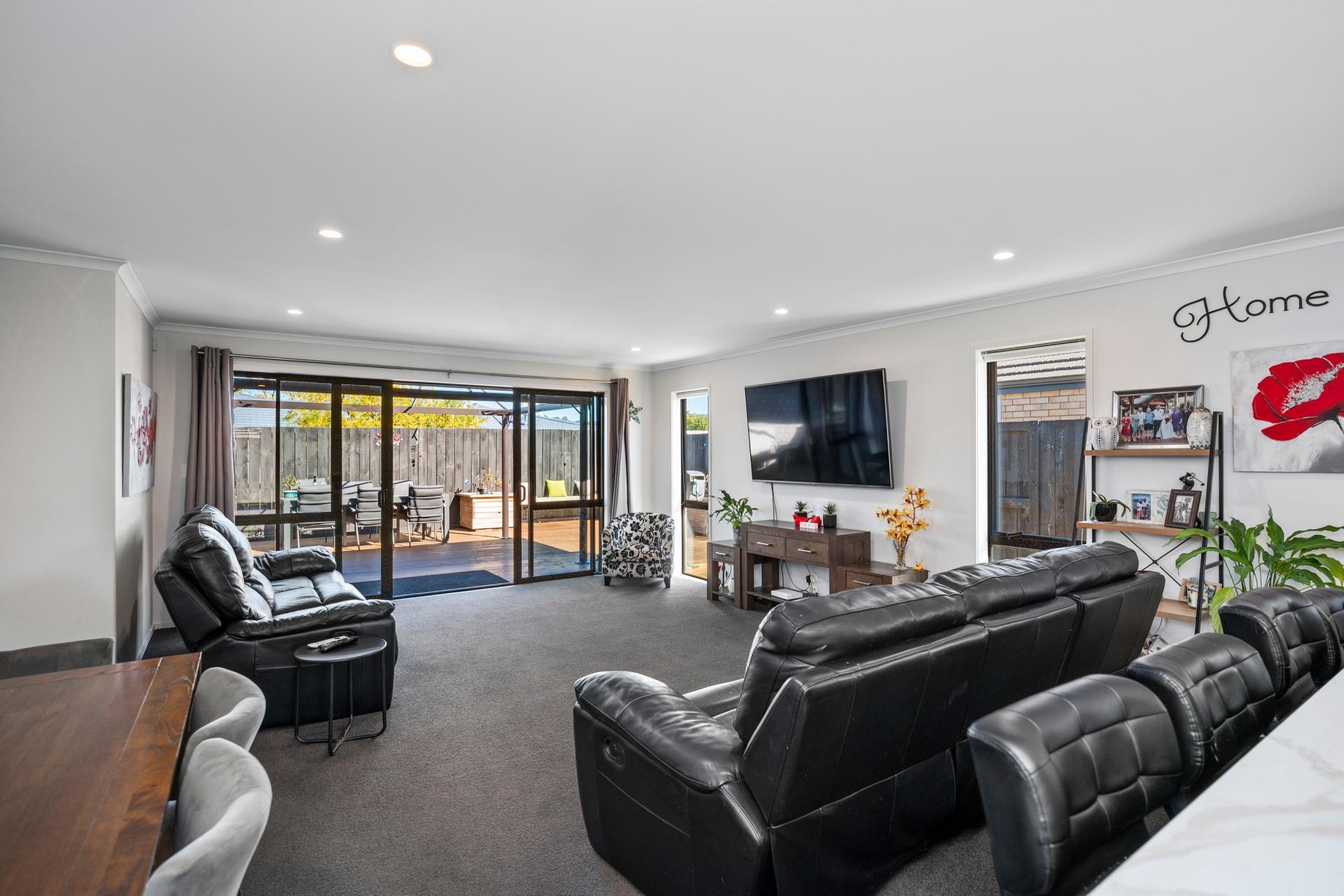 11 Eastbank Drive, Katikati