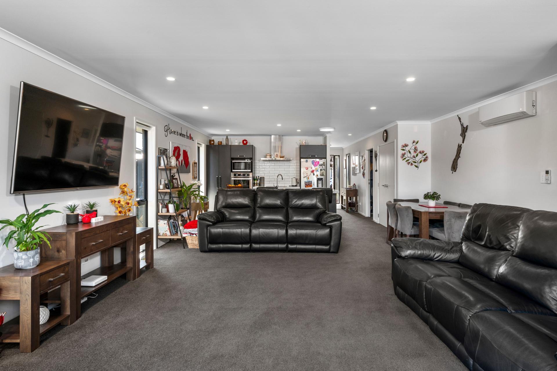 11 Eastbank Drive, Katikati