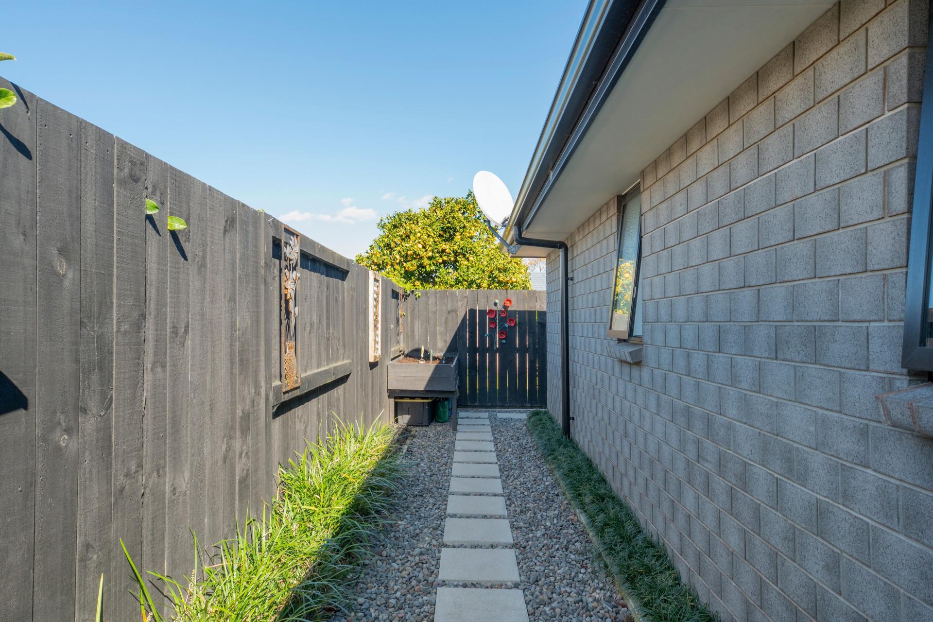 11 Eastbank Drive, Katikati