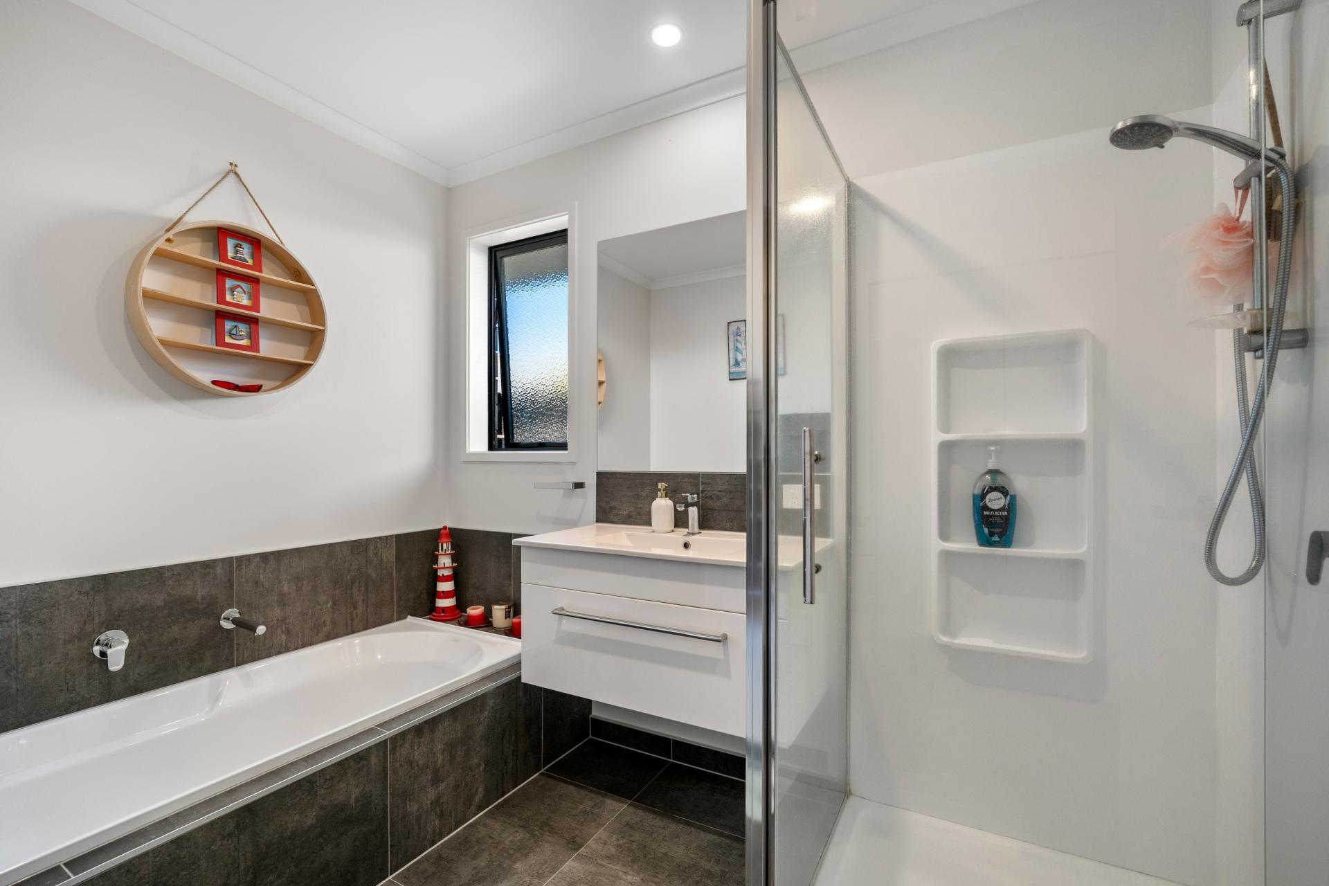 11 Eastbank Drive, Katikati