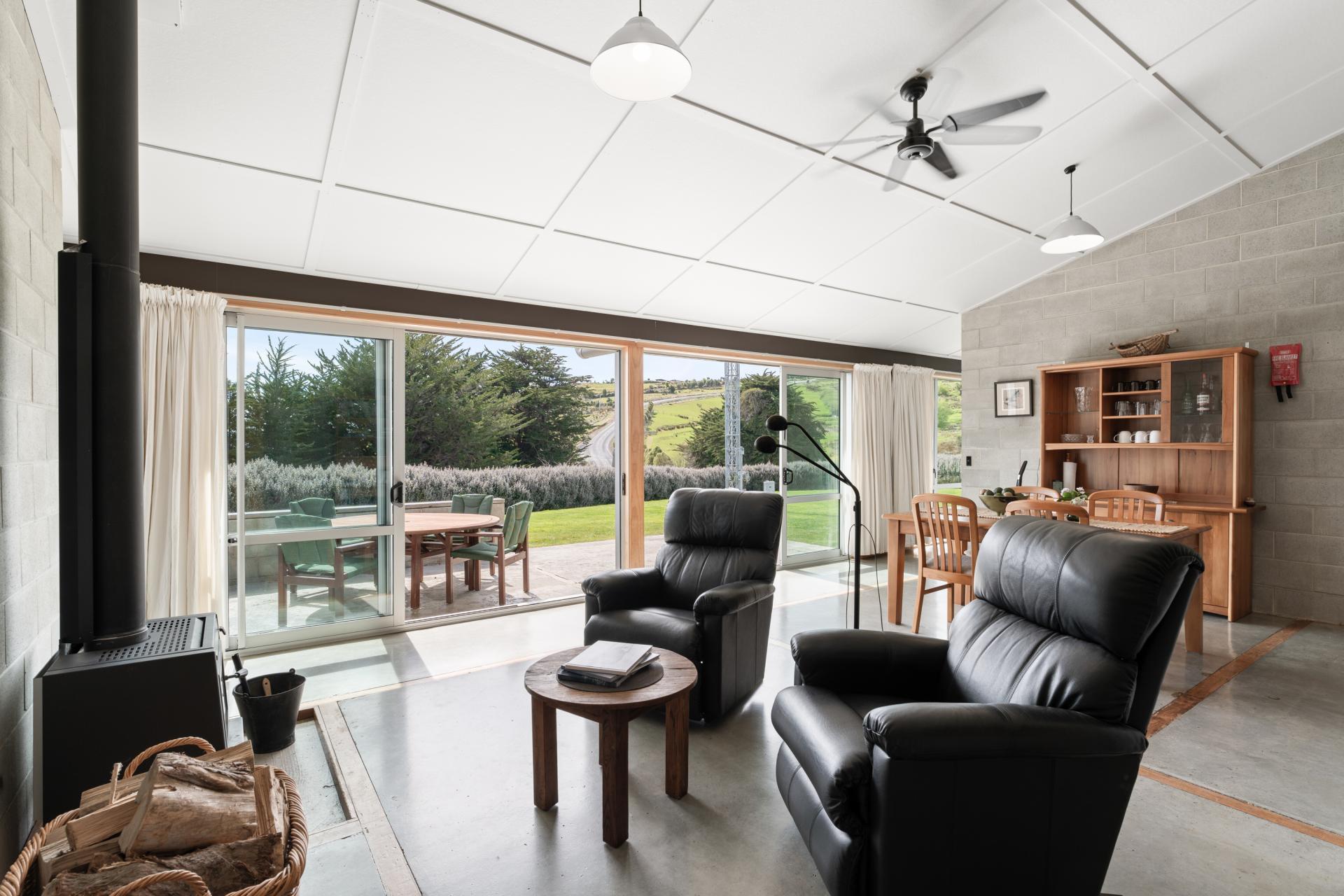 351 Saddle Hill Road, Scroggs Hill