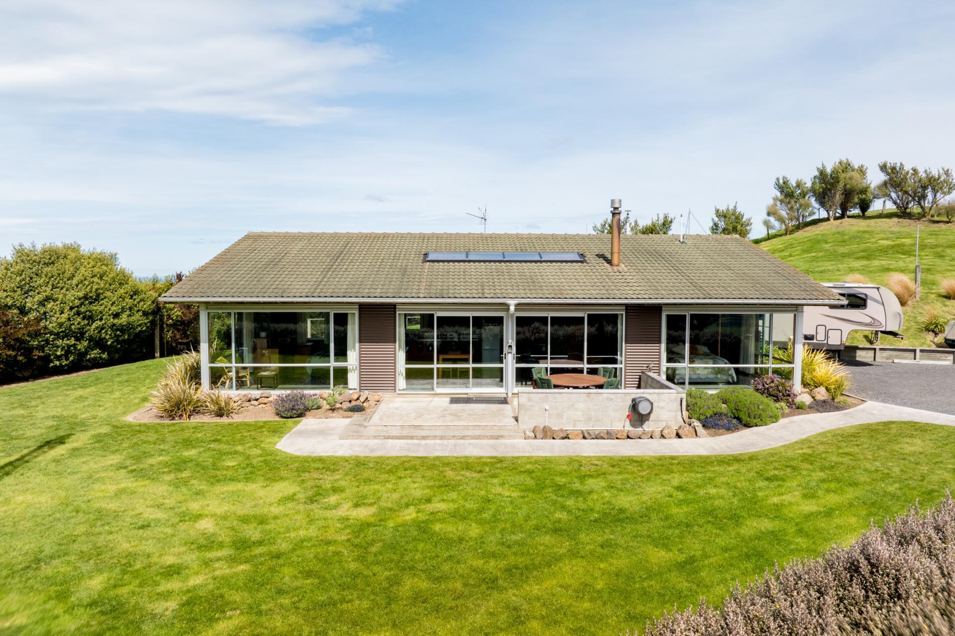 351 Saddle Hill Road, Scroggs Hill