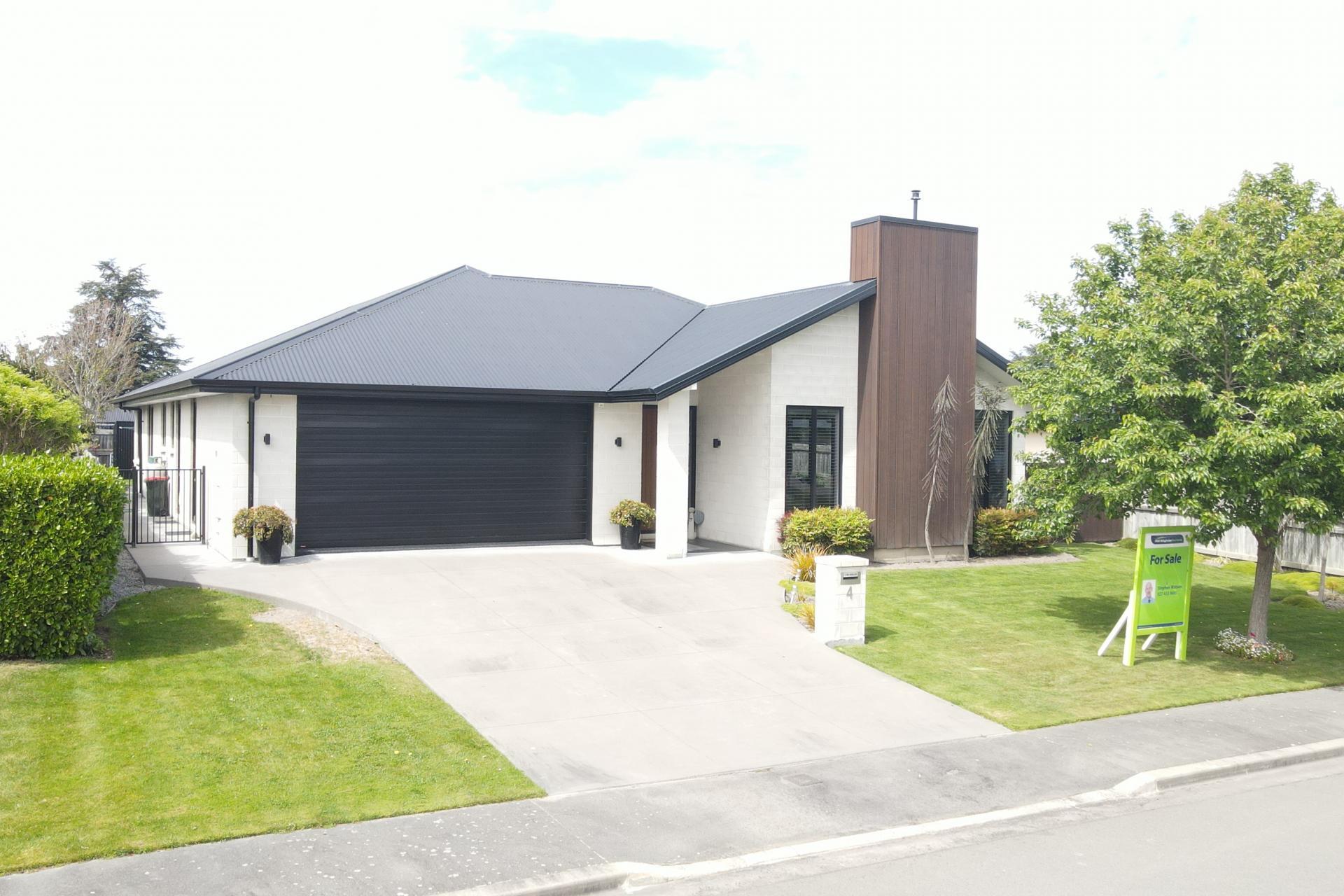 4 Avalon Grove, Netherby