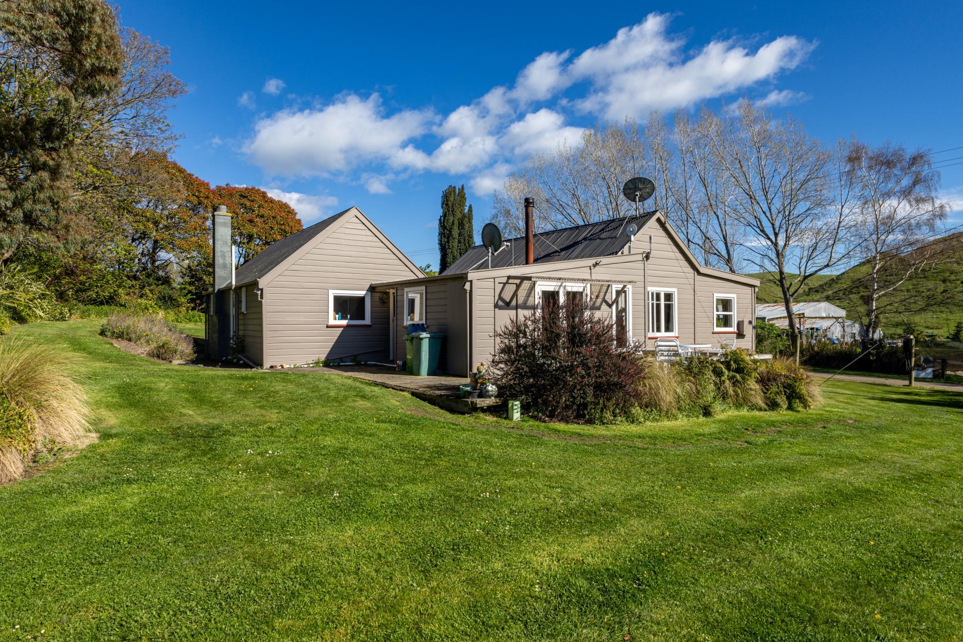 463 Dog Kennel Road, Ikawai
