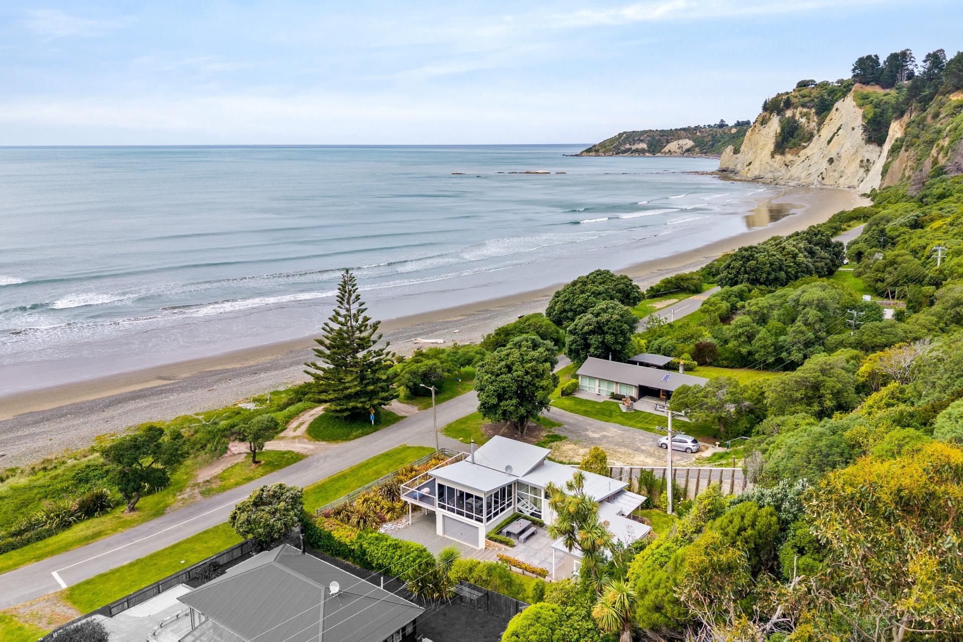 16 Cathedral Road, Gore Bay