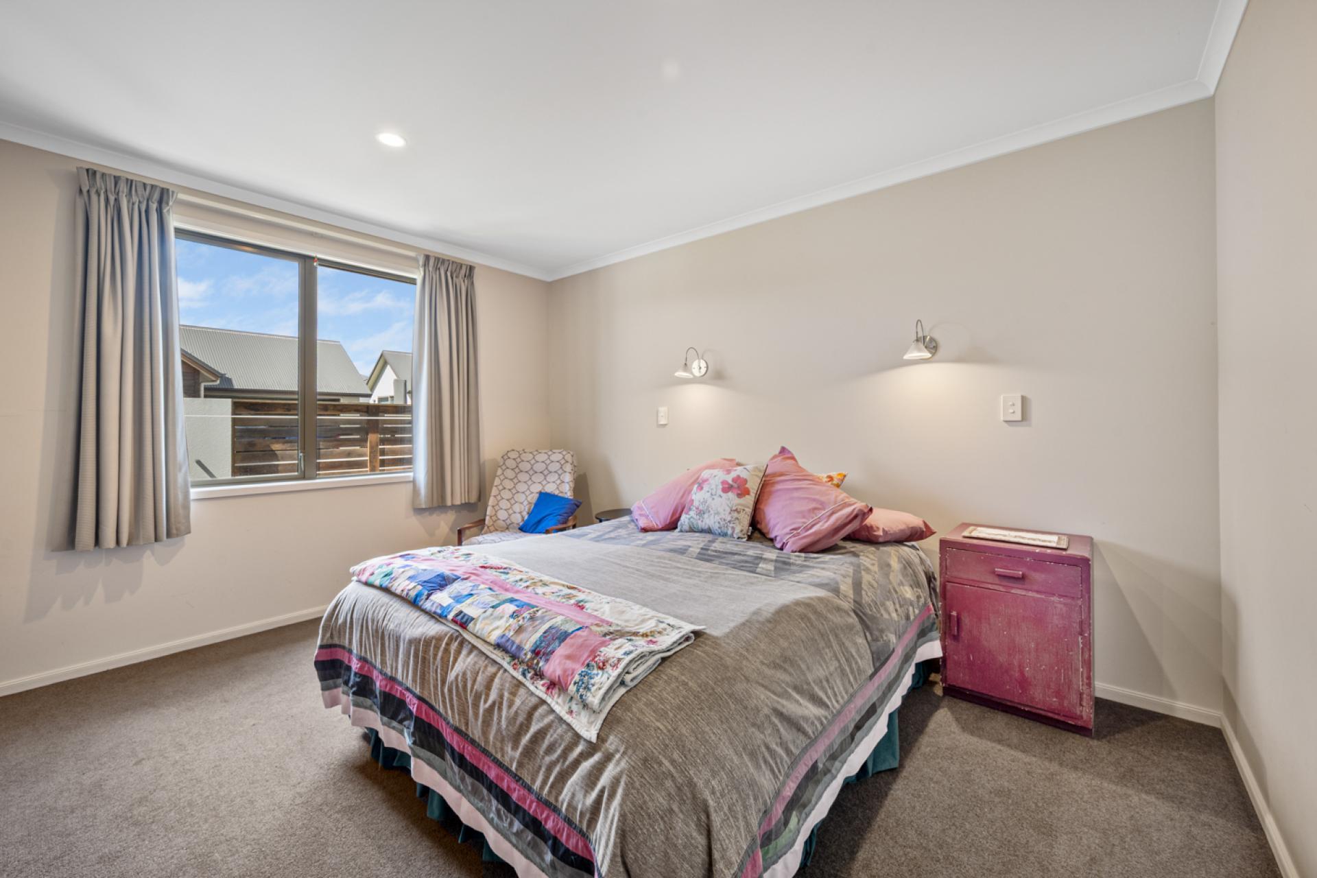 35 Larch Crescent, Alexandra