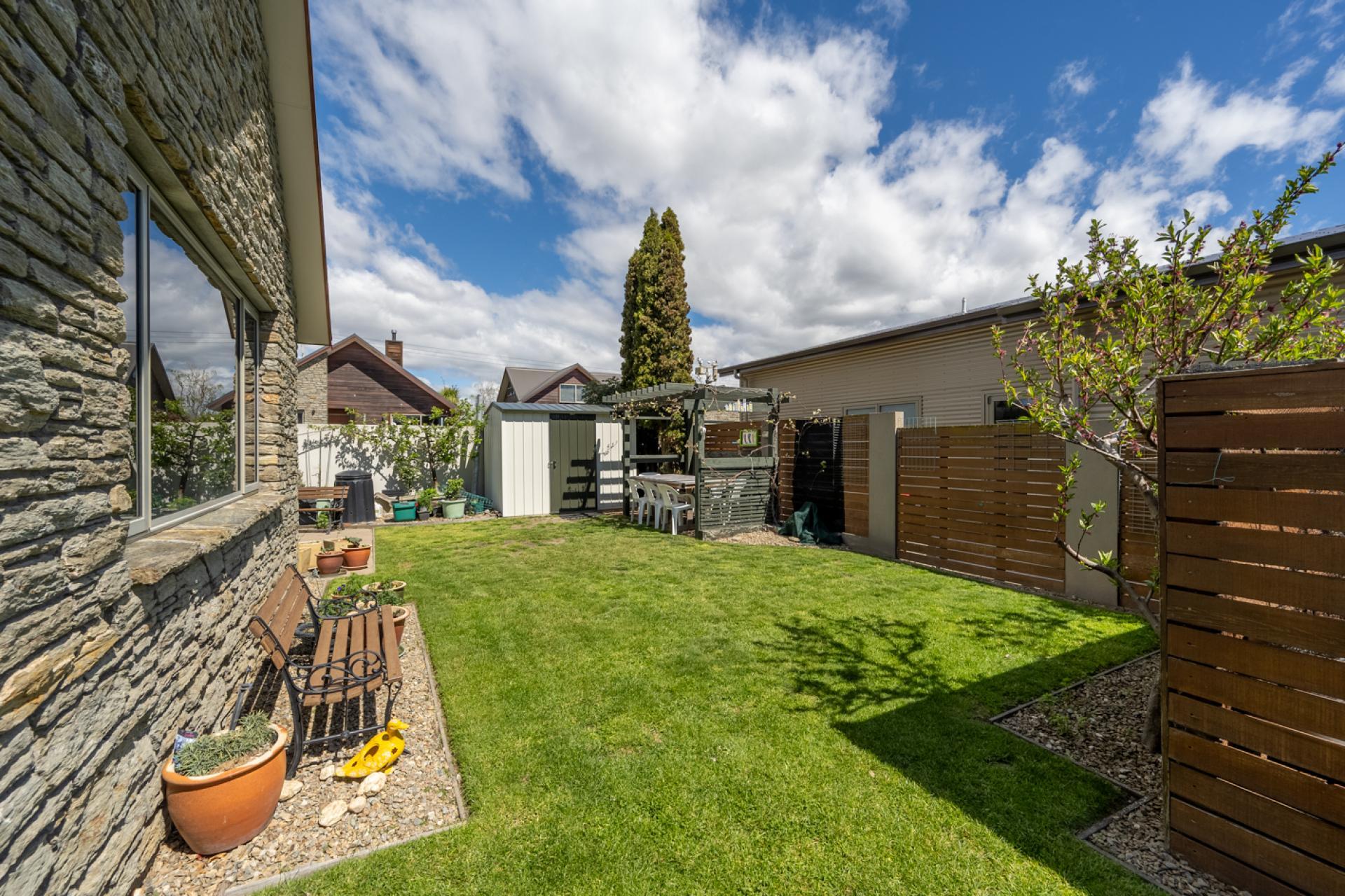 35 Larch Crescent, Alexandra