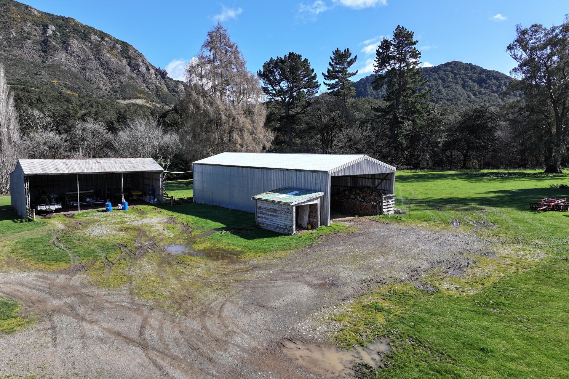 3730 Blackmount Redcliff Road, Blackmount