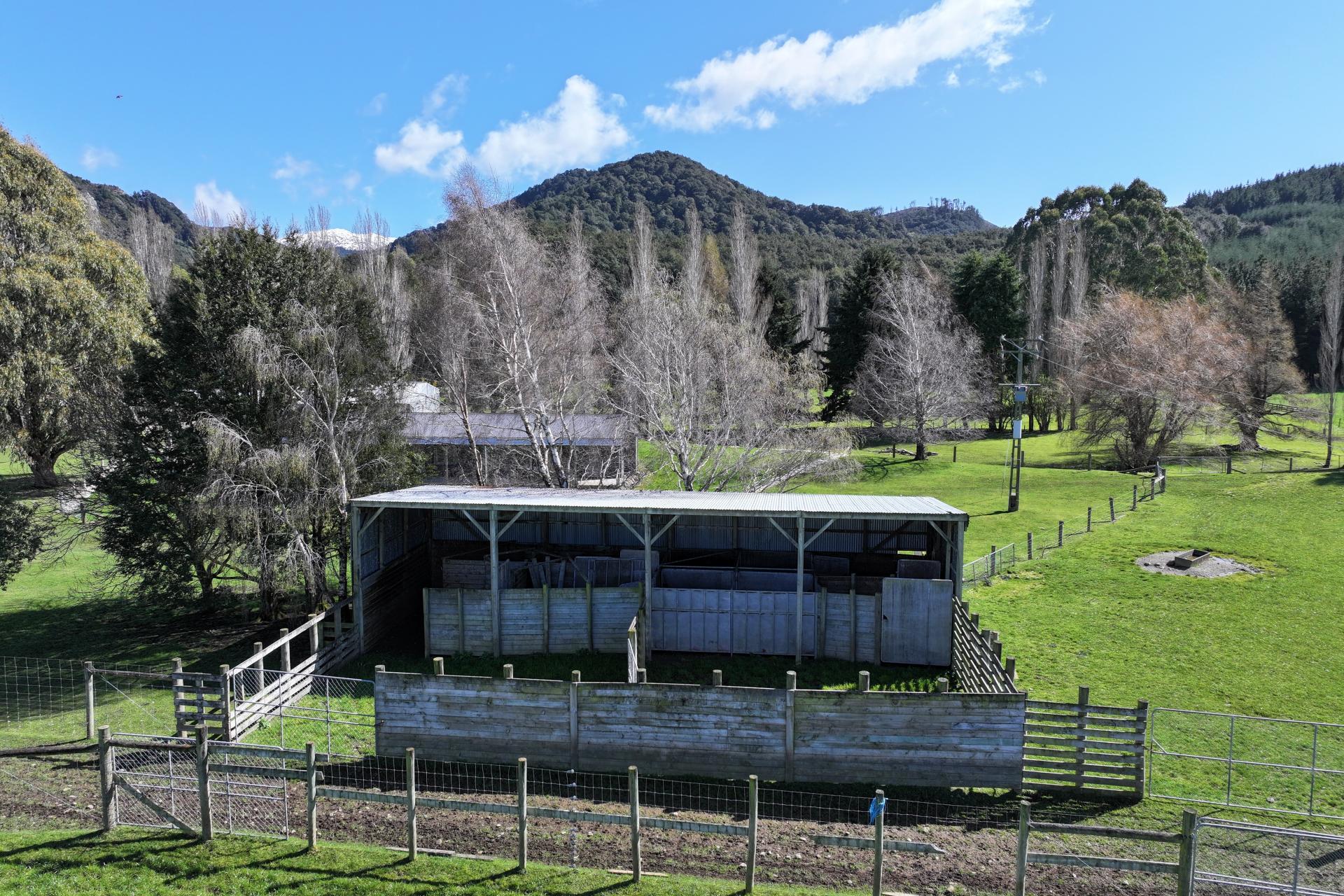 3730 Blackmount Redcliff Road, Blackmount