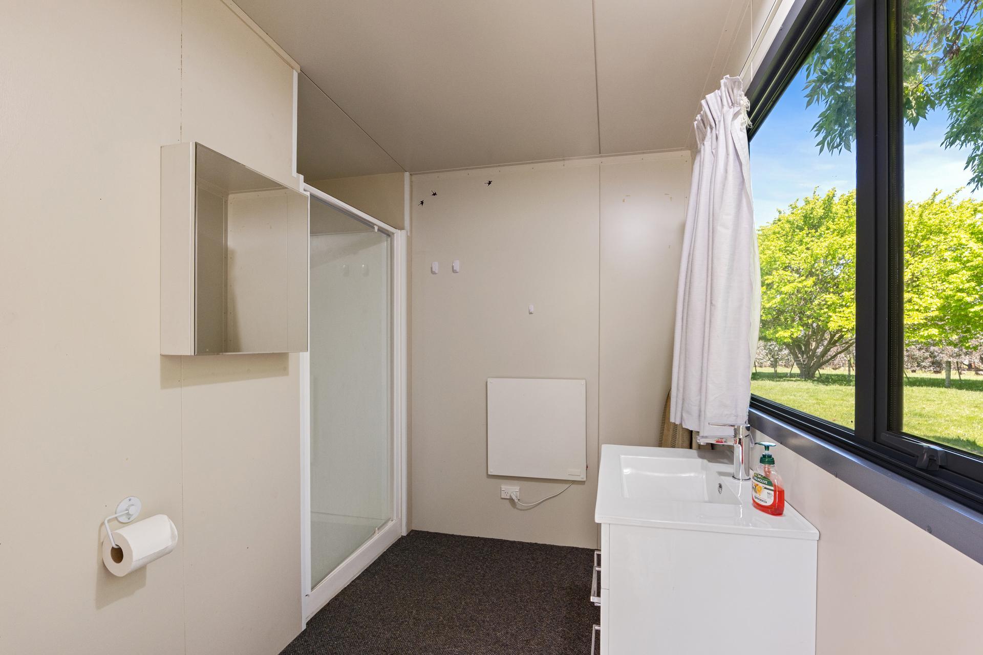 13 Dixons Road, Ashley