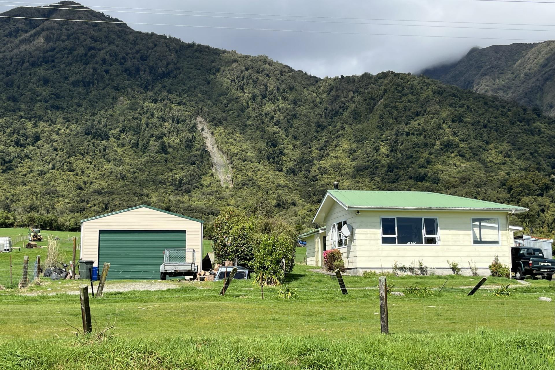 2115 Whataroa Highway, Whataroa