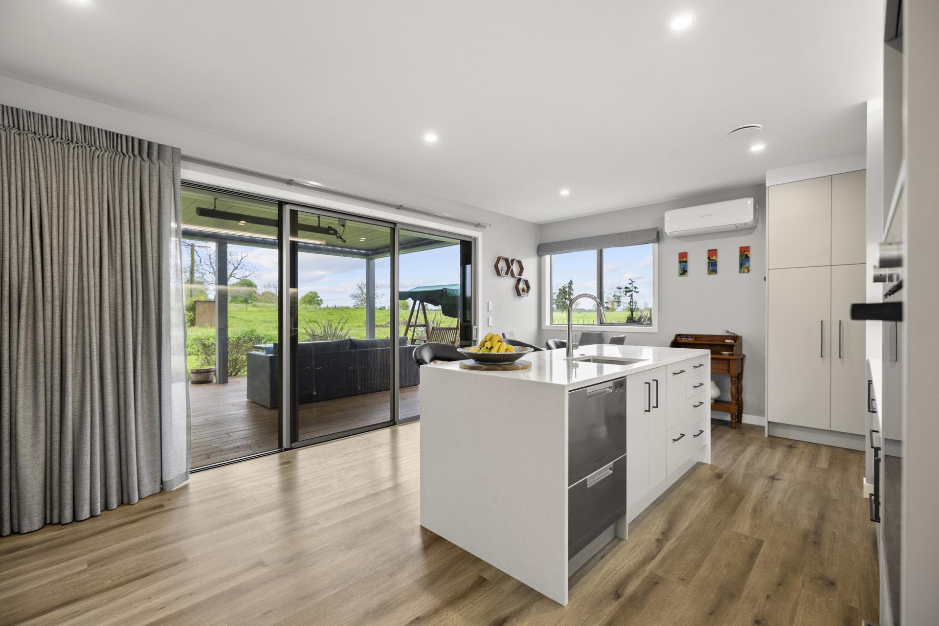 112 Cochrane Road, Ngahinapouri