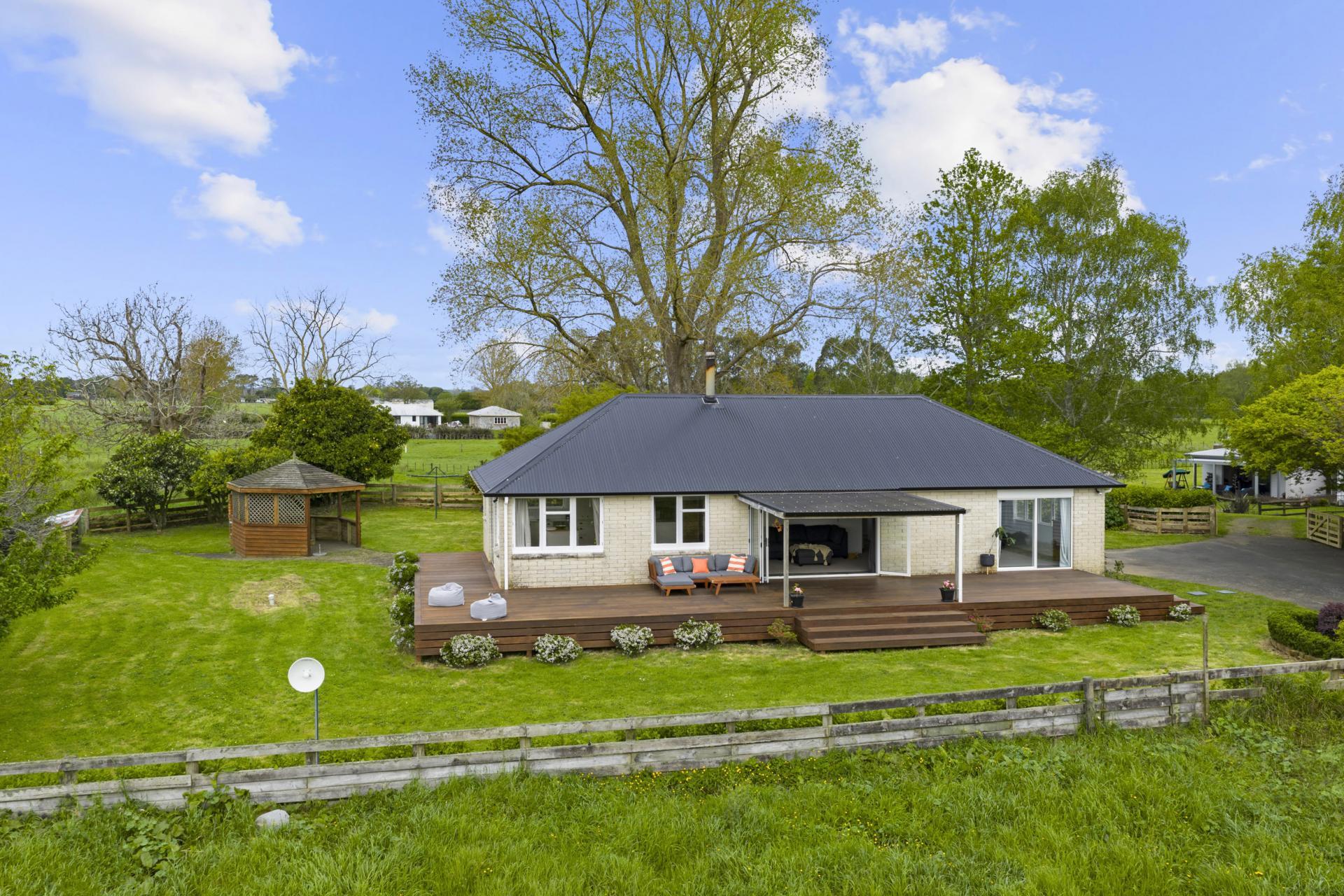 112 Cochrane Road, Ngahinapouri