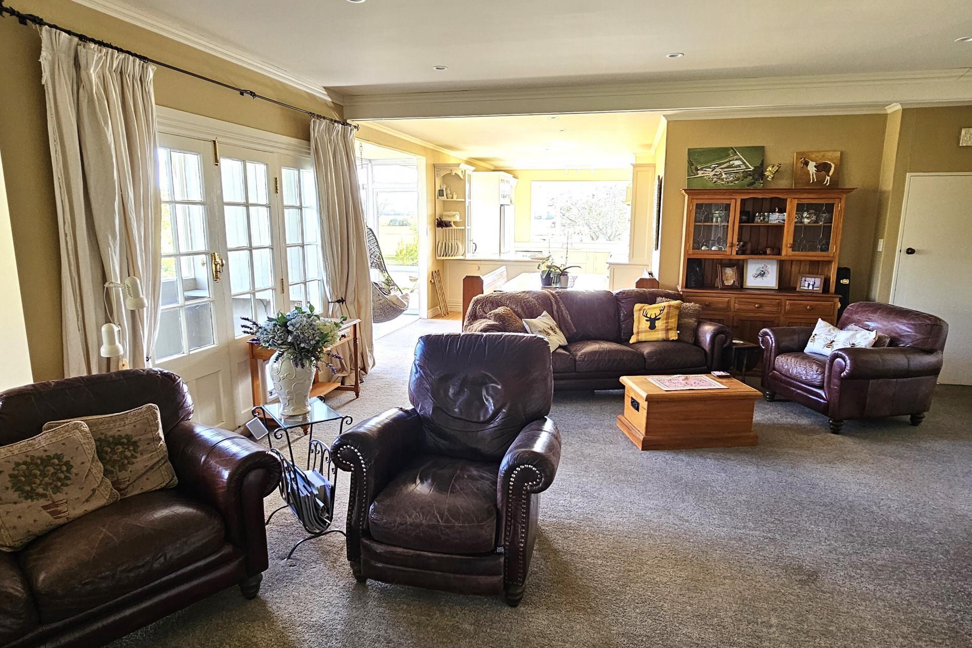 69 Roche Road, Mandeville