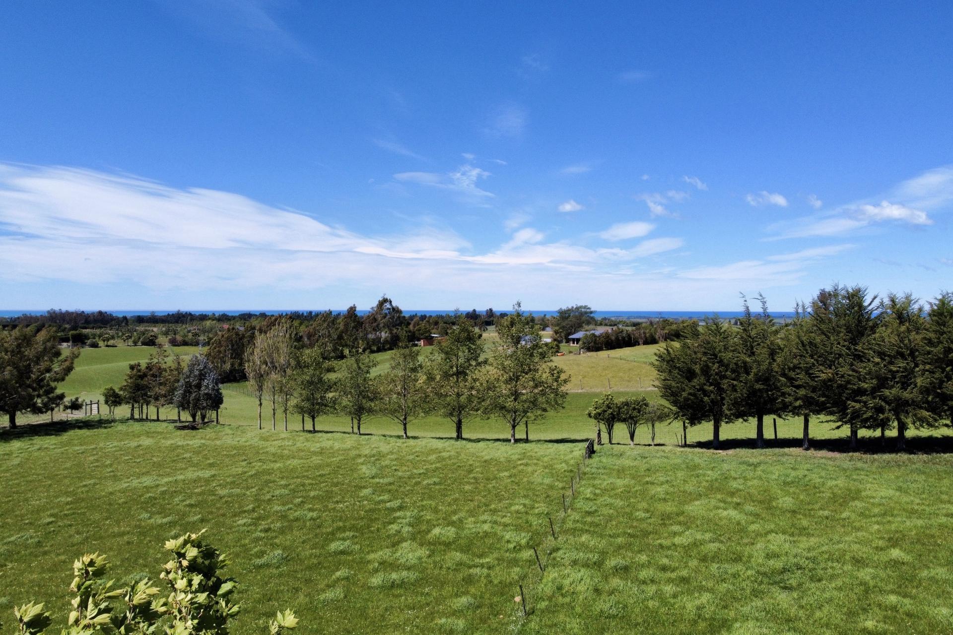 902 Fairview Road, Claremont