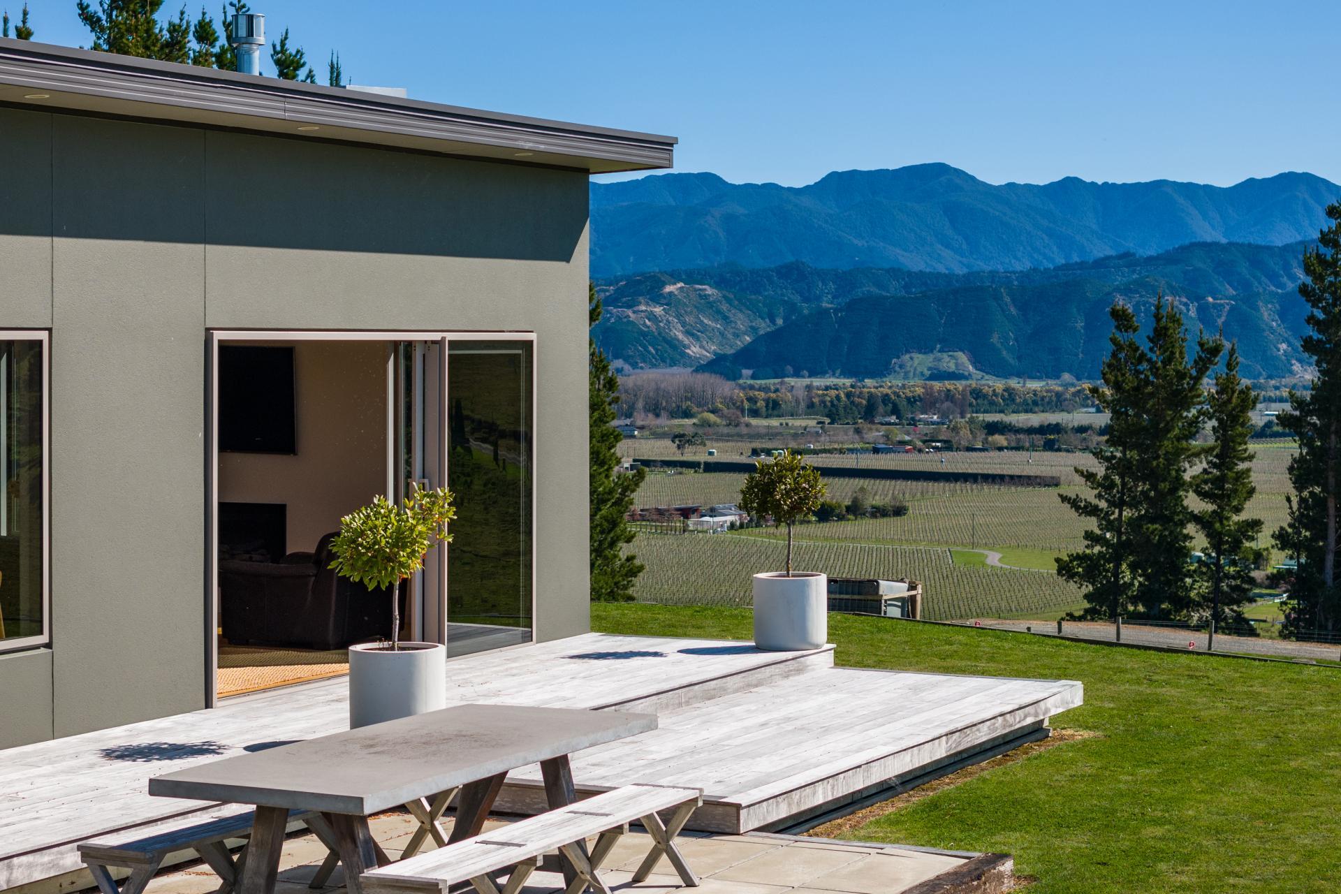 466 Delta Lake Heights, Renwick