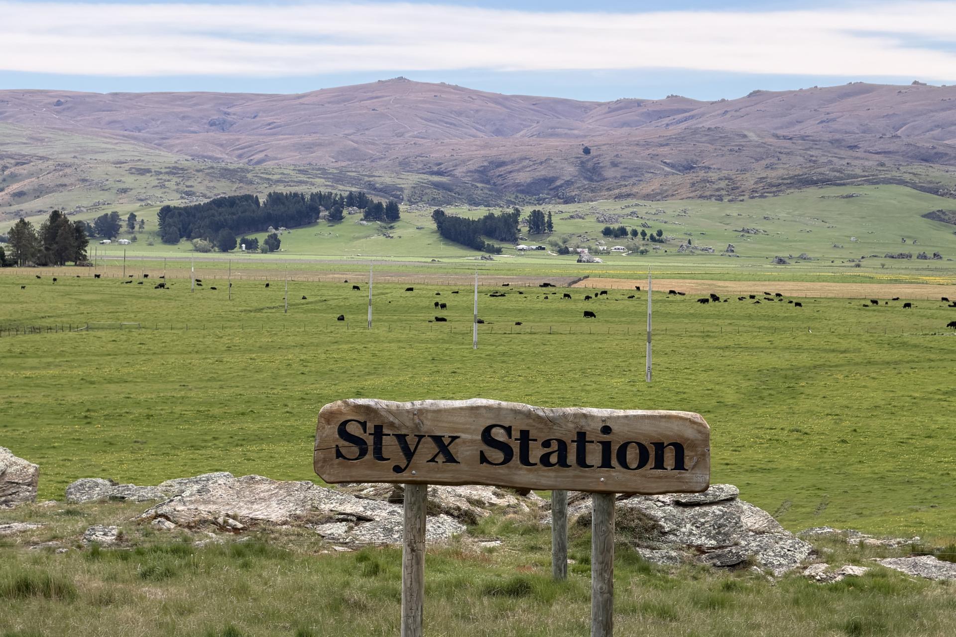 5582 Wedderburn-Becks Road and 755-971 Linnburn Runs Road, Hills Creek