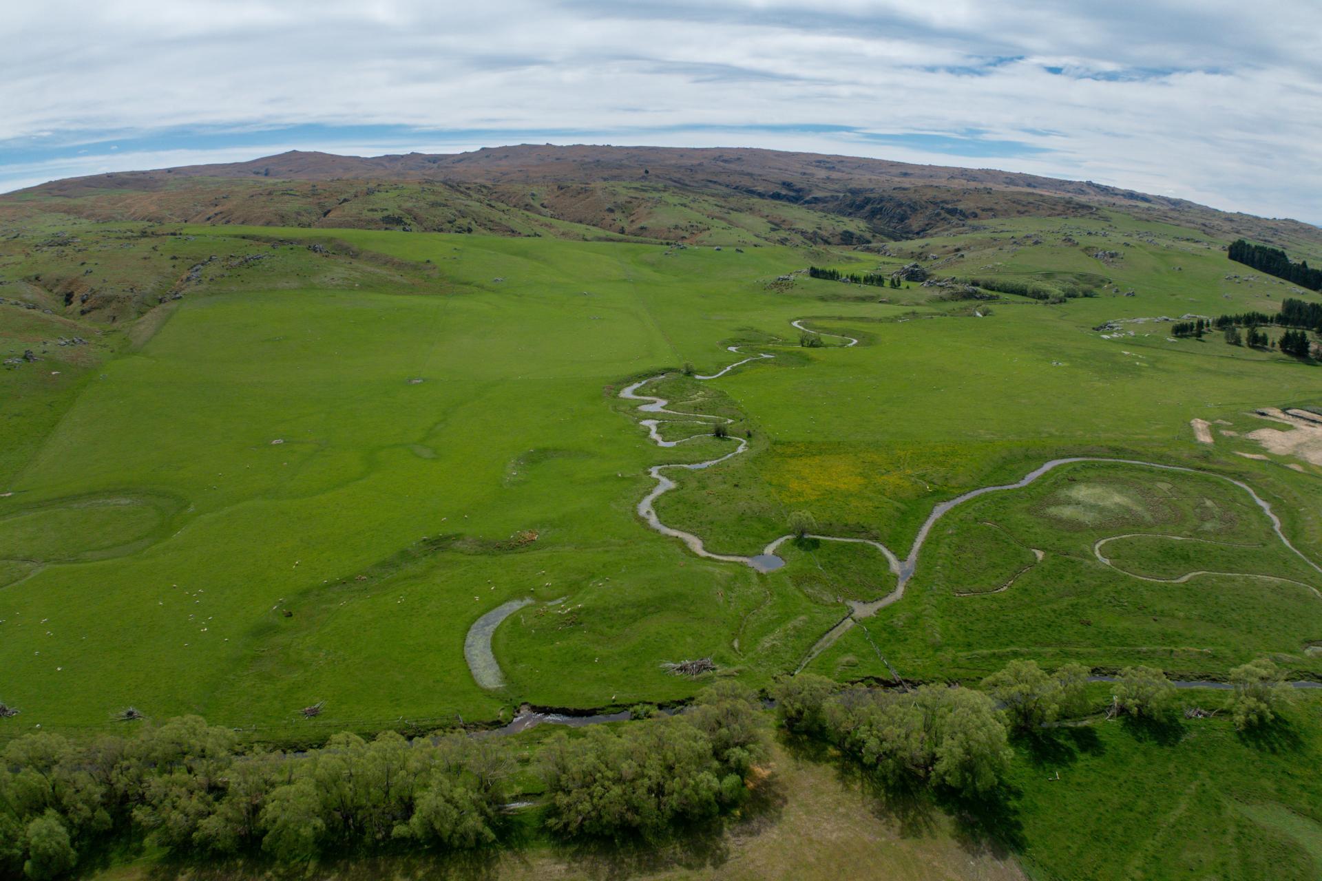 5582 Wedderburn-Becks Road and 755-971 Linnburn Runs Road, Hills Creek