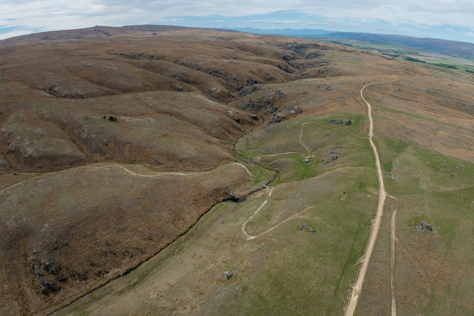 5582 Wedderburn-Becks Road and 755-971 Linnburn Runs Road, Hills Creek