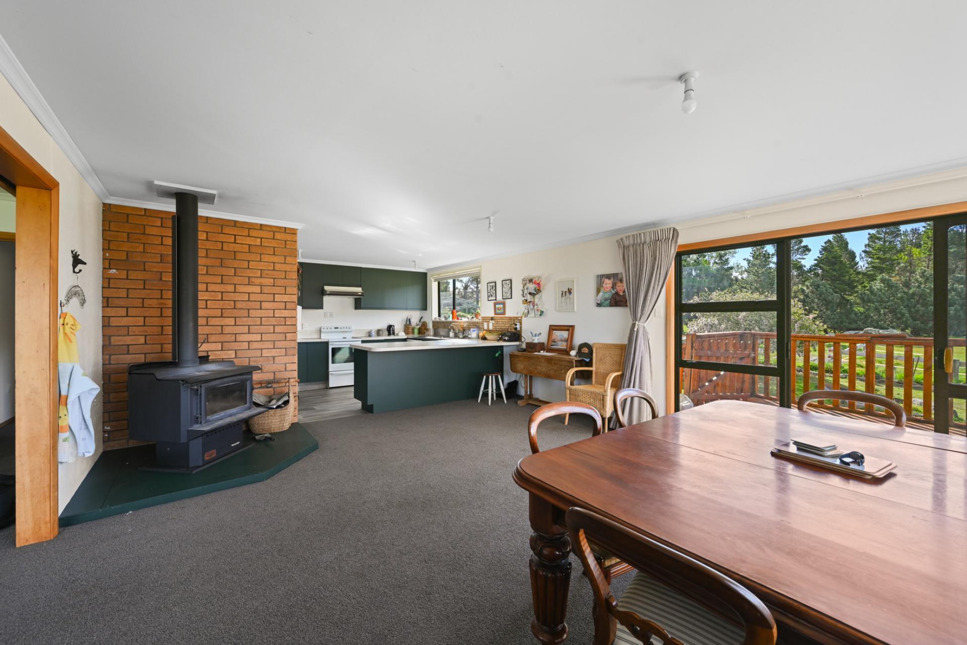 5582 Wedderburn-Becks Road and 755-971 Linnburn Runs Road, Hills Creek