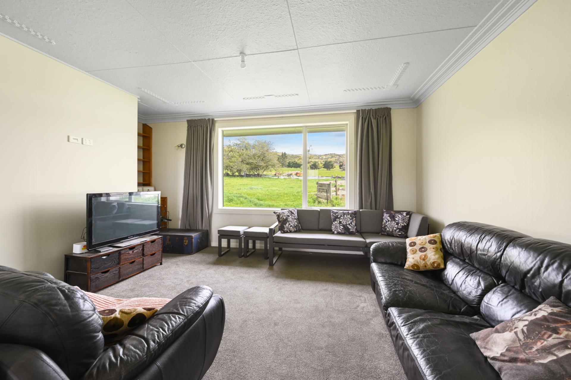 5582 Wedderburn-Becks Road, Hills Creek