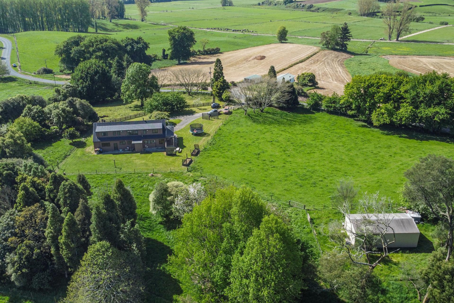 818 Puahue Road, Rotoorangi