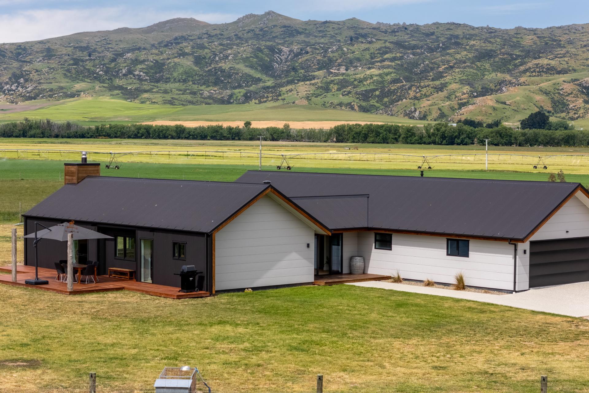 4062 Becks-Lauder Road, Becks