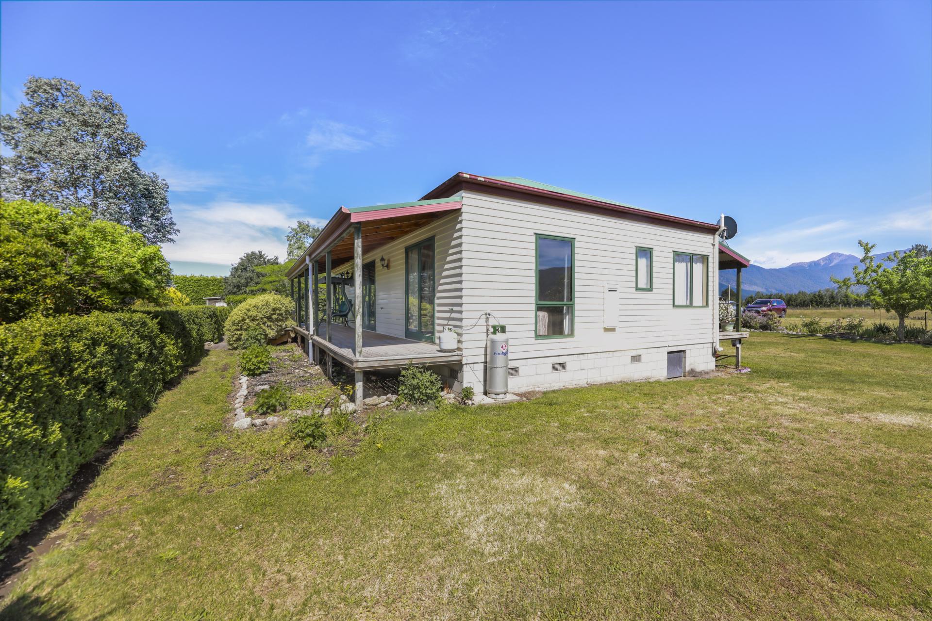 1944 State Highway 63, Wairau Valley