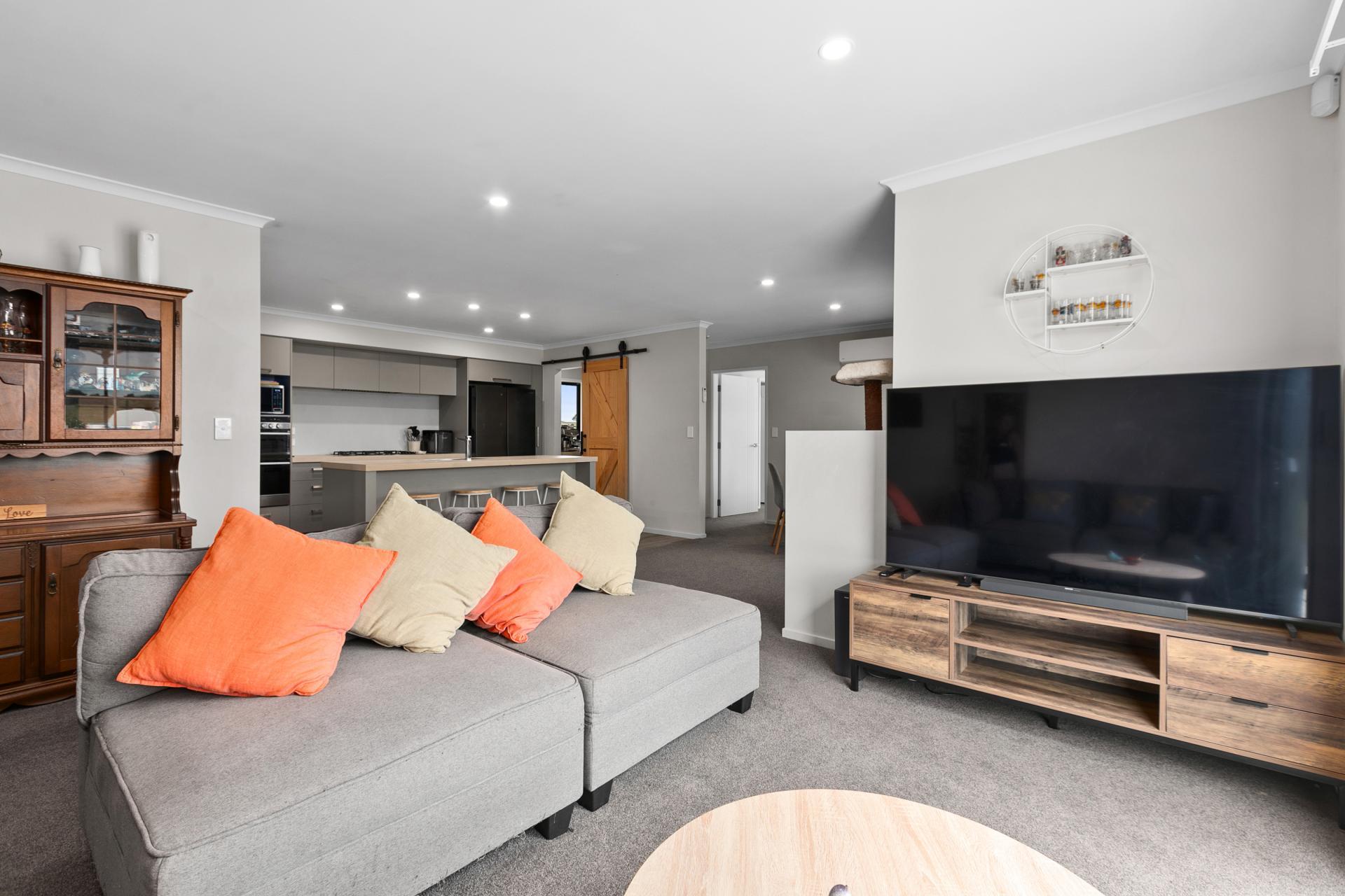 64 Farm Road, Waipukurau