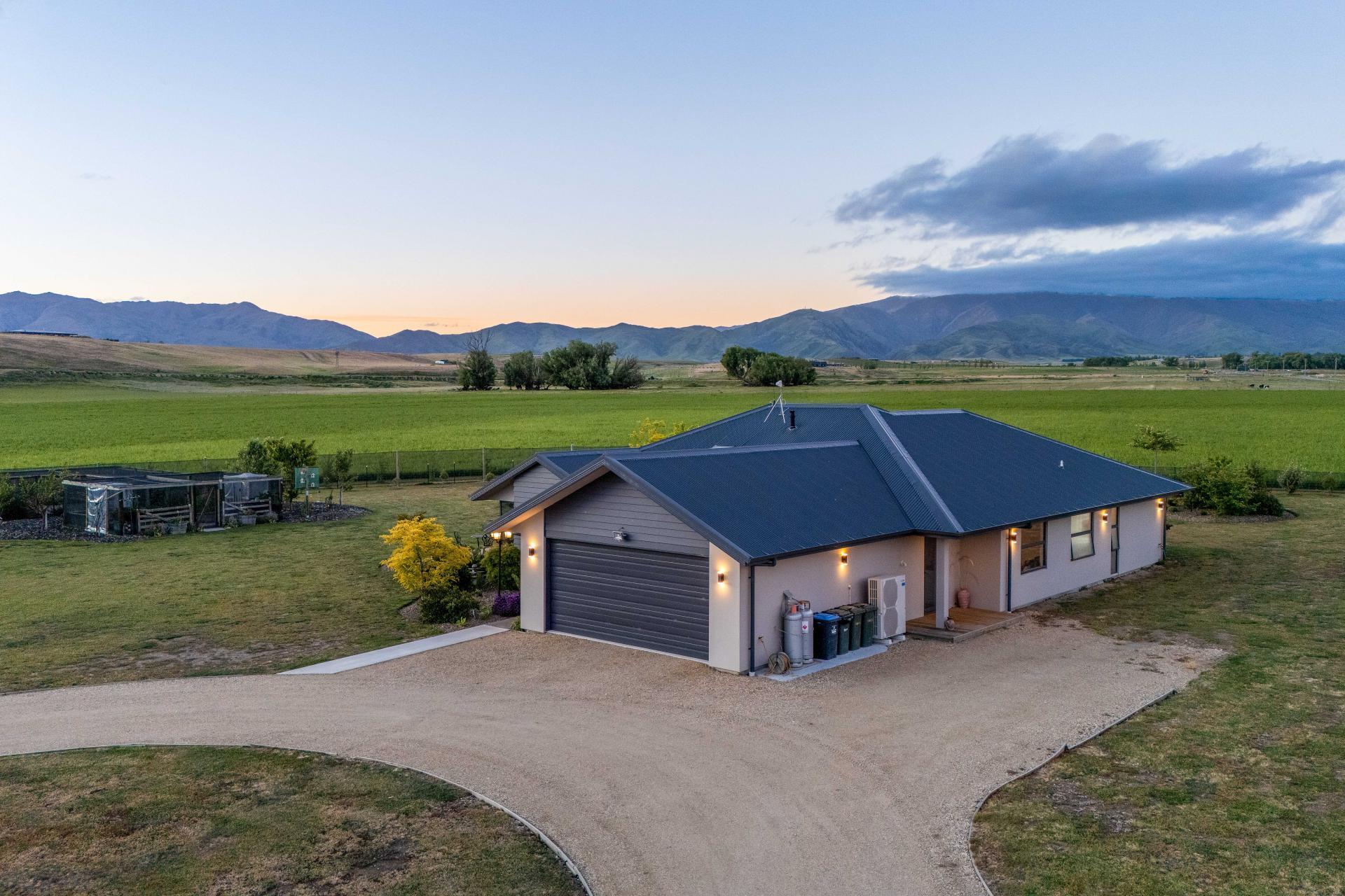 57 Golden Road, Alexandra