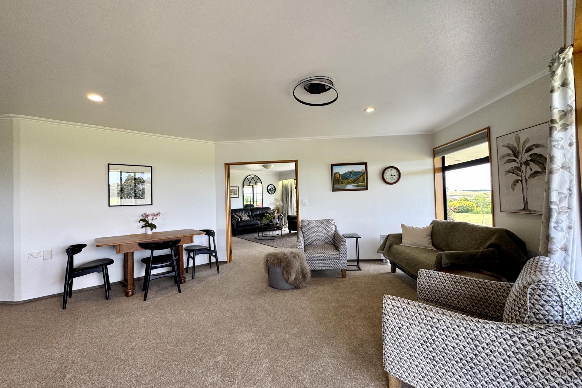 356 Hadlow Road, Claremont