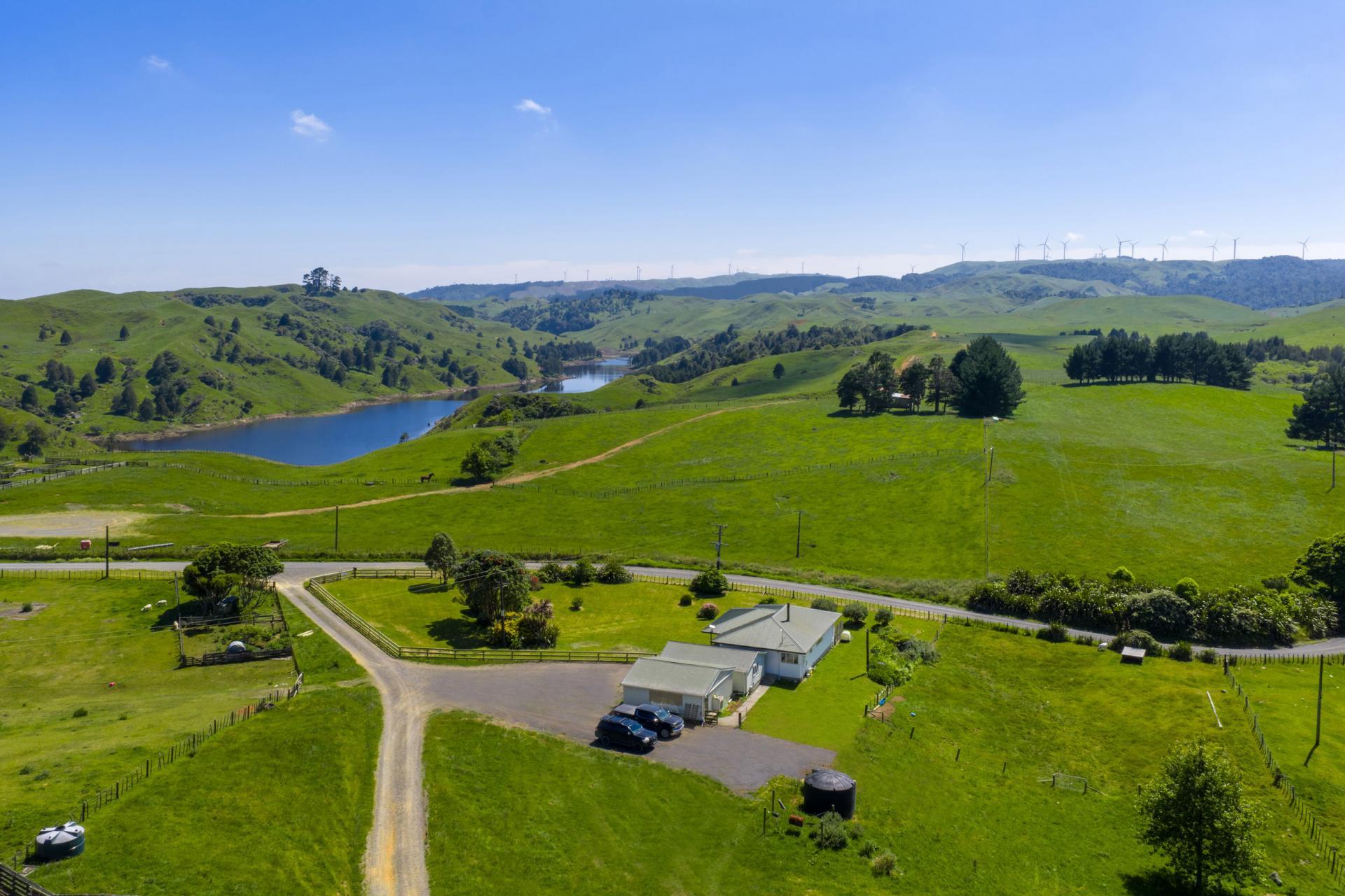 822 Kawhia Road, Makomako