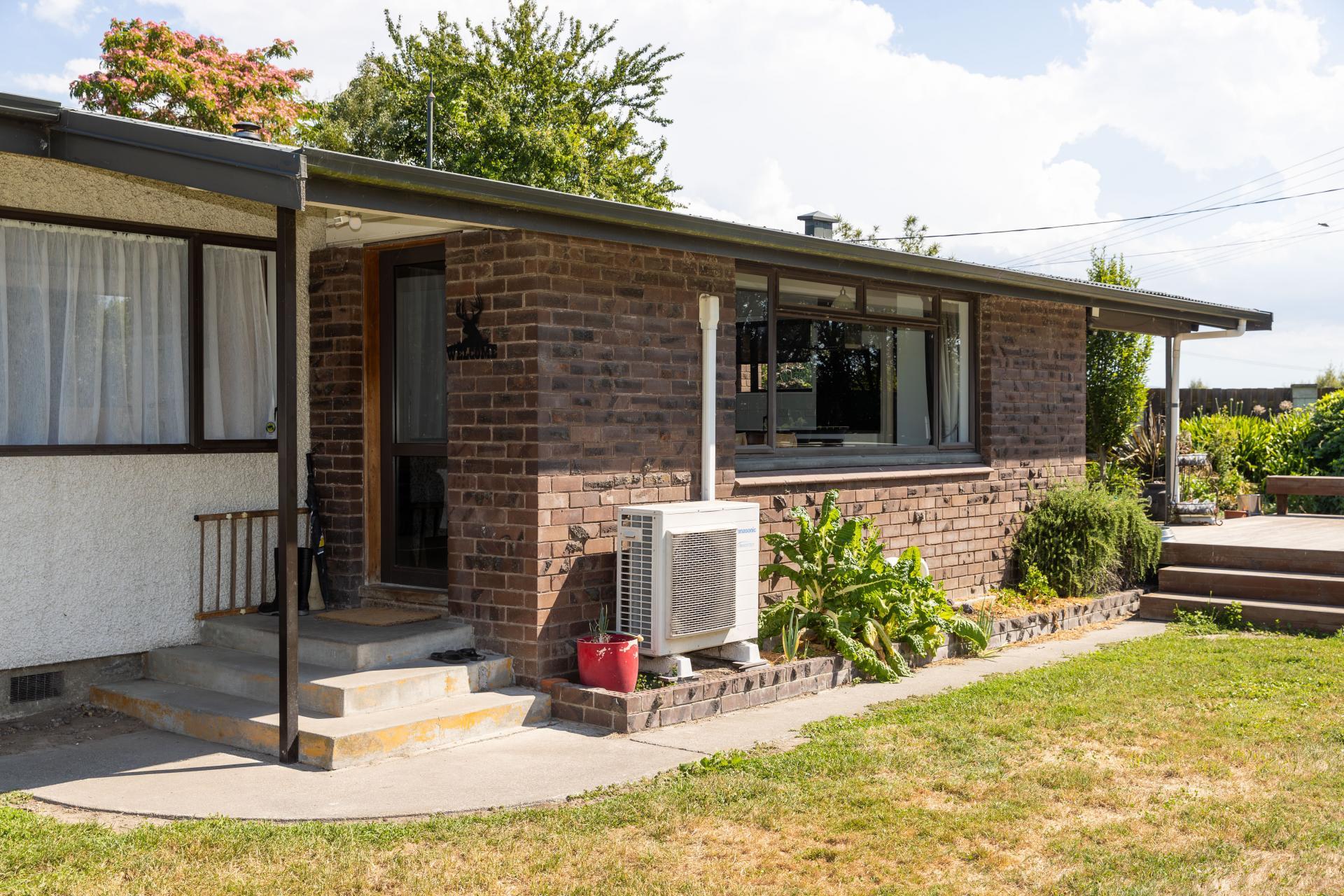 105 Paki Paki Road, Longlands