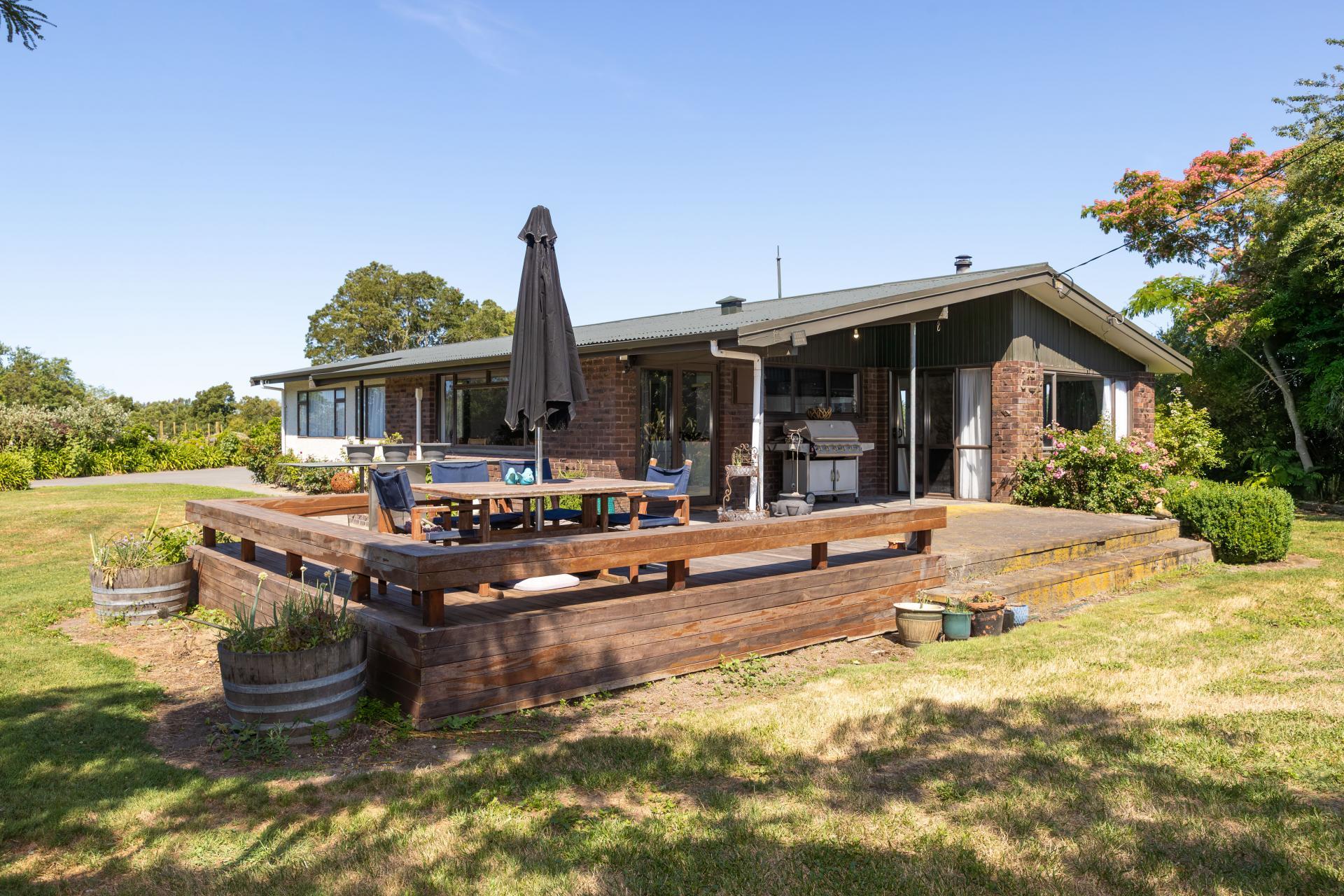 105 Paki Paki Road, Longlands