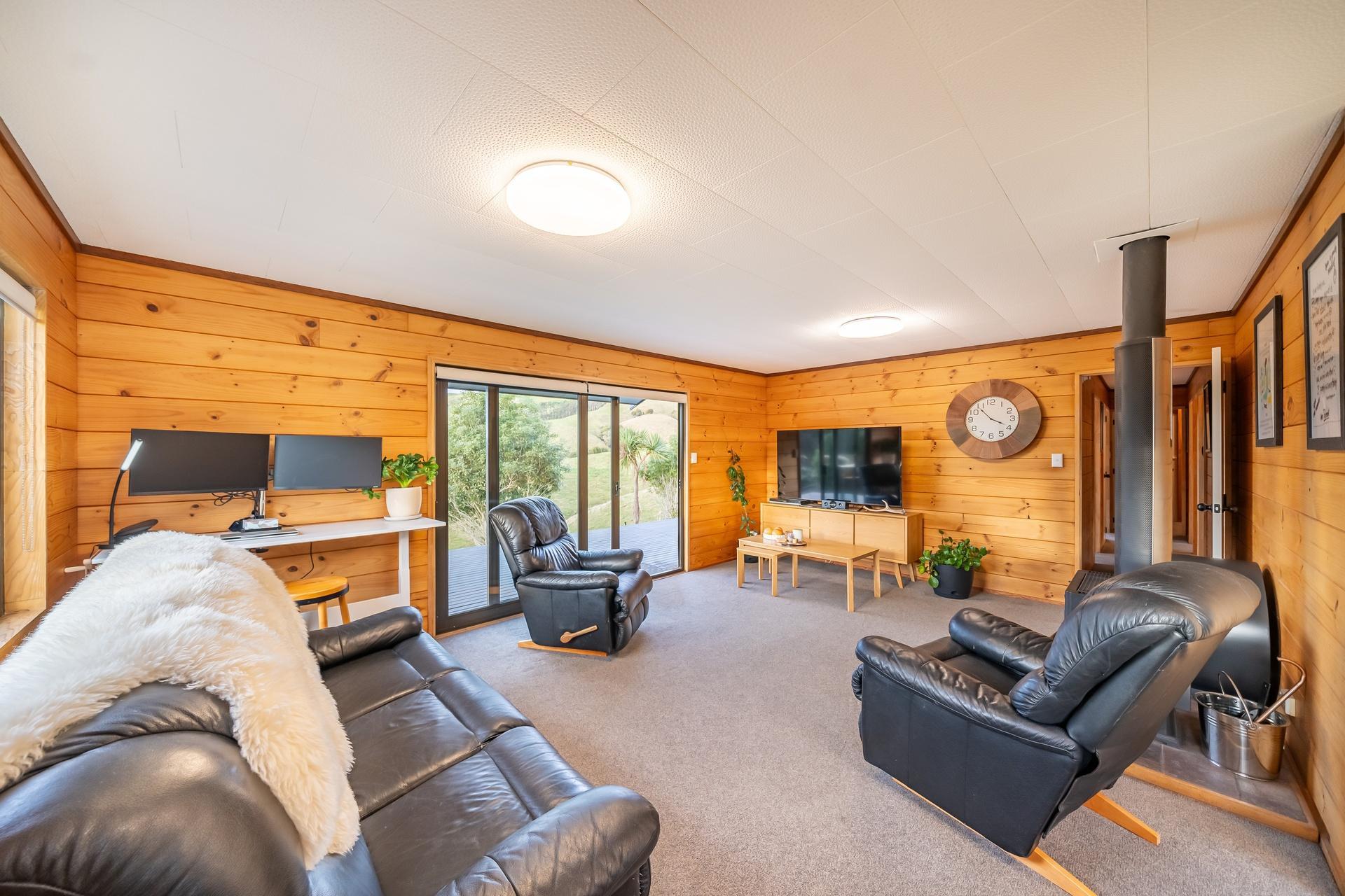 492 Moonshine Hill Road, Moonshine Valley