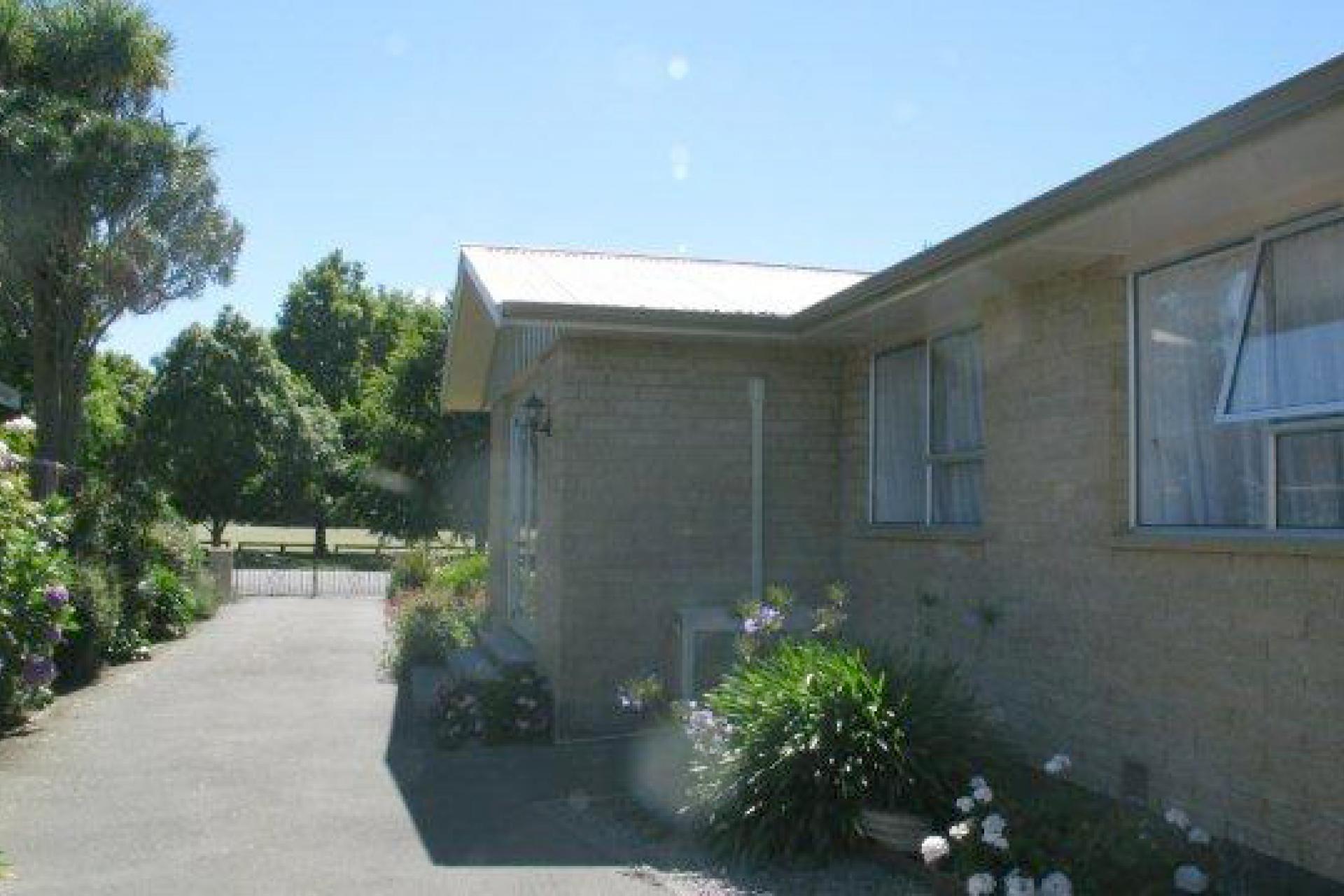 187 Middle Road, Allenton