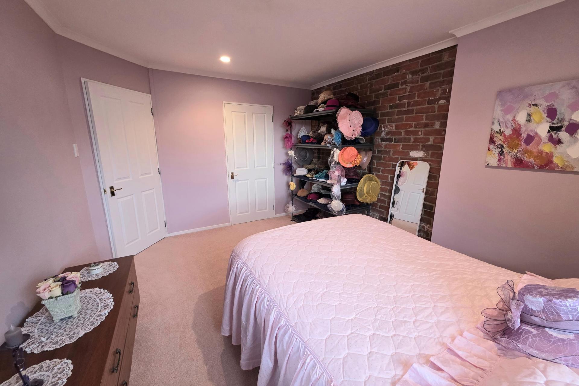 79 Maudes Road, Deborah