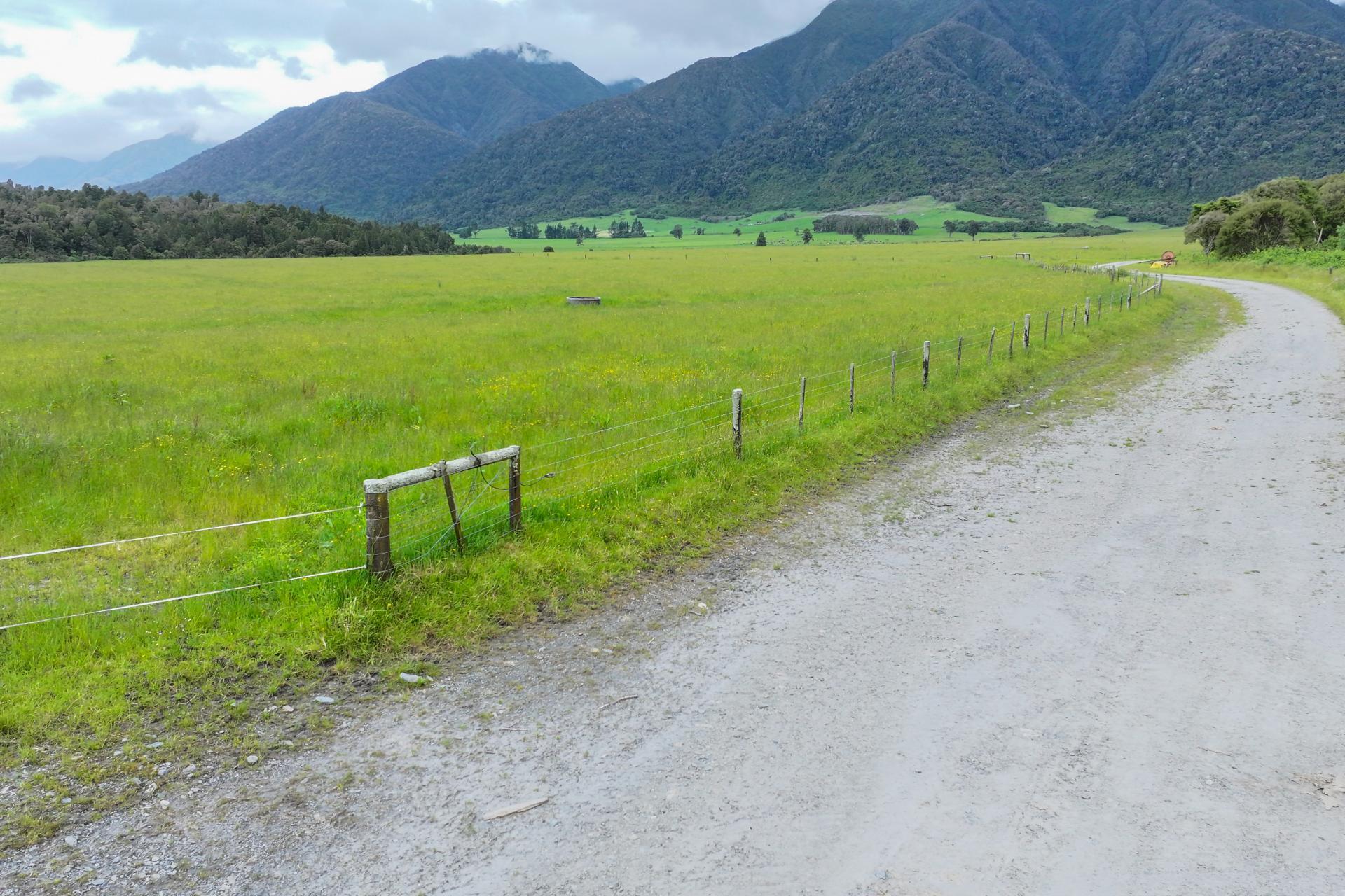 Station Road and Hodgkinson Road , Inchbonnie
