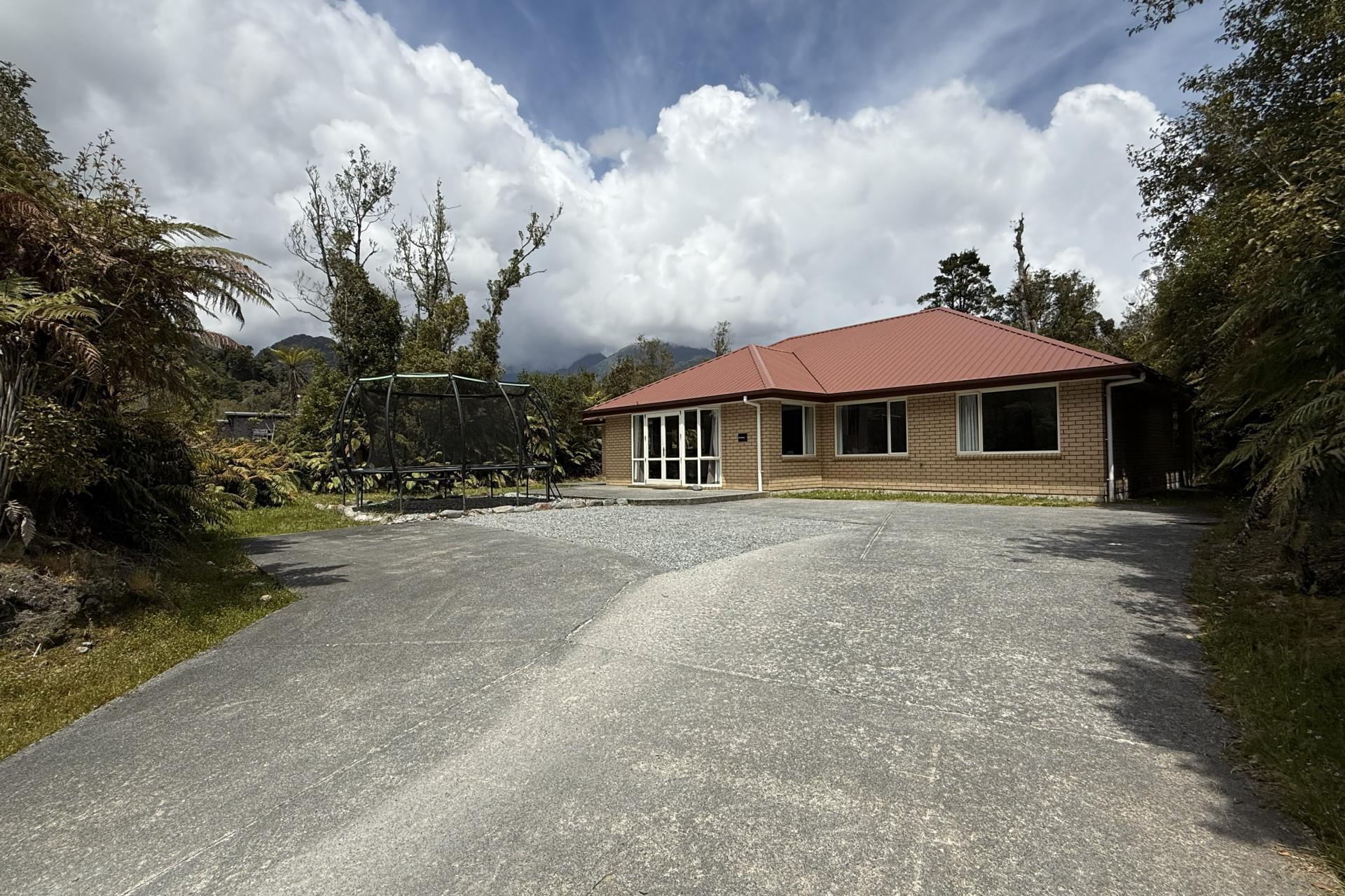 10 Kamahi Crescent, Franz Josef