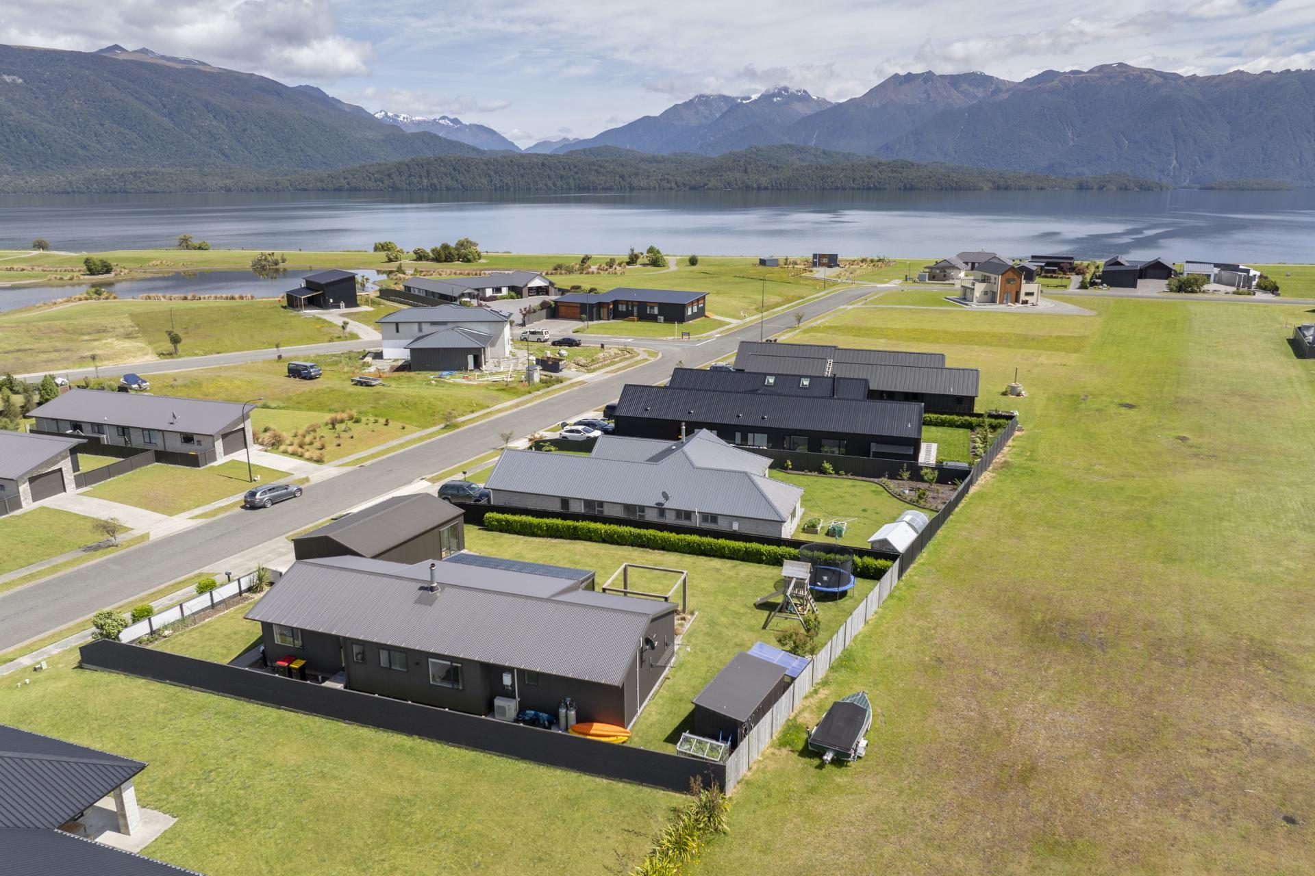 52 Takitimu Avenue, Te Anau