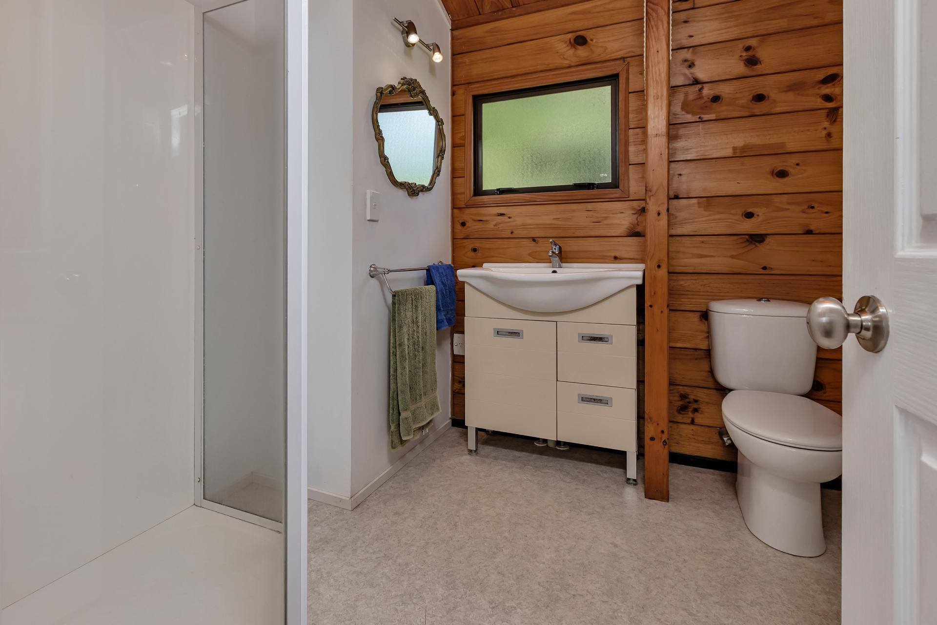 121 Ohawini Road, Oakura