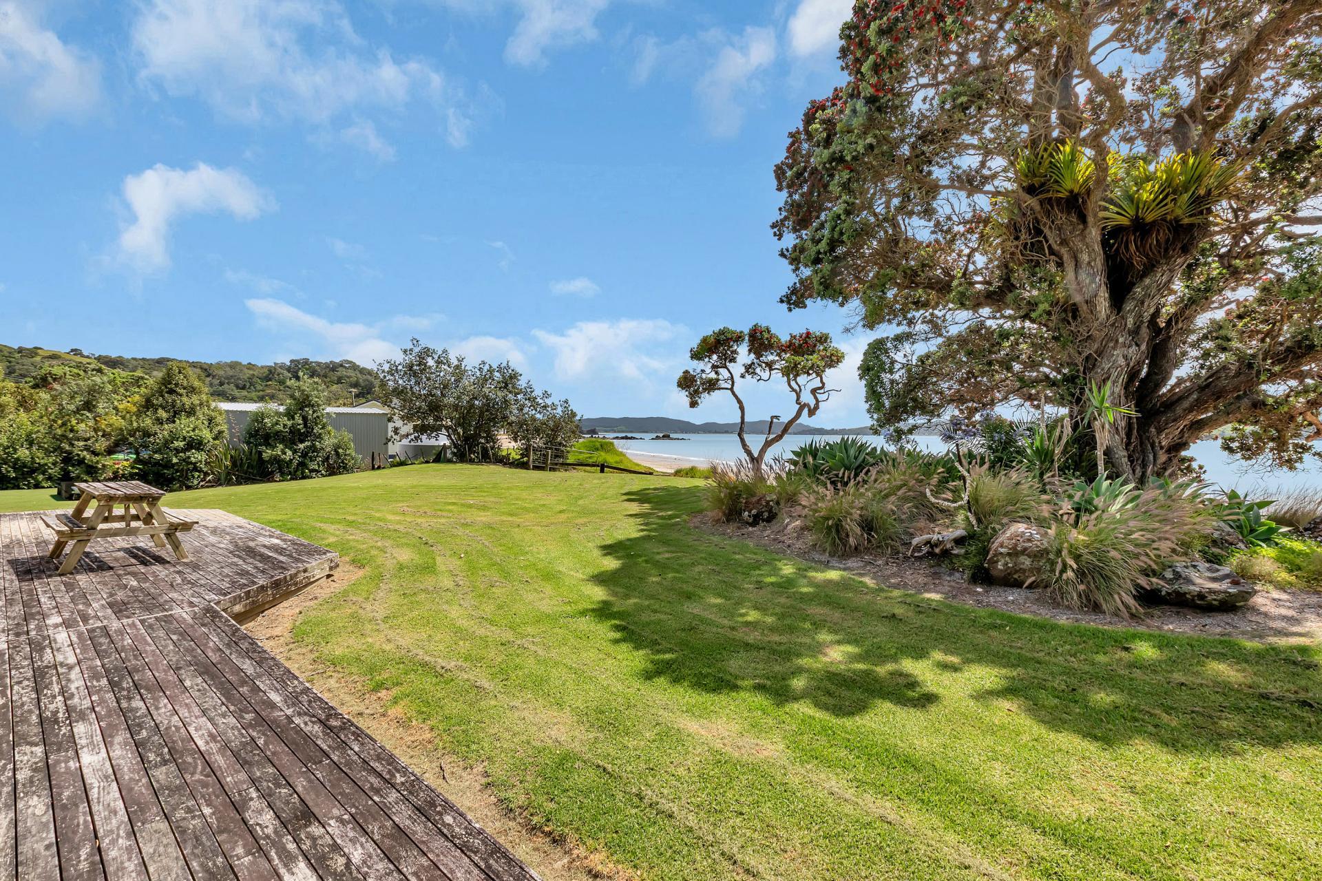 121 Ohawini Road, Oakura
