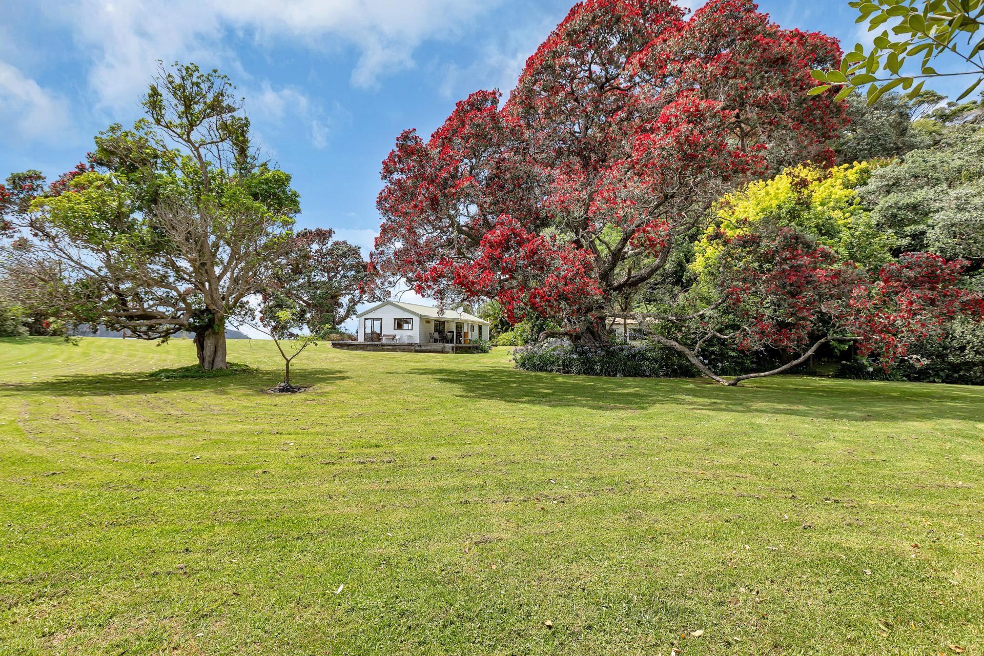 121 Ohawini Road, Oakura