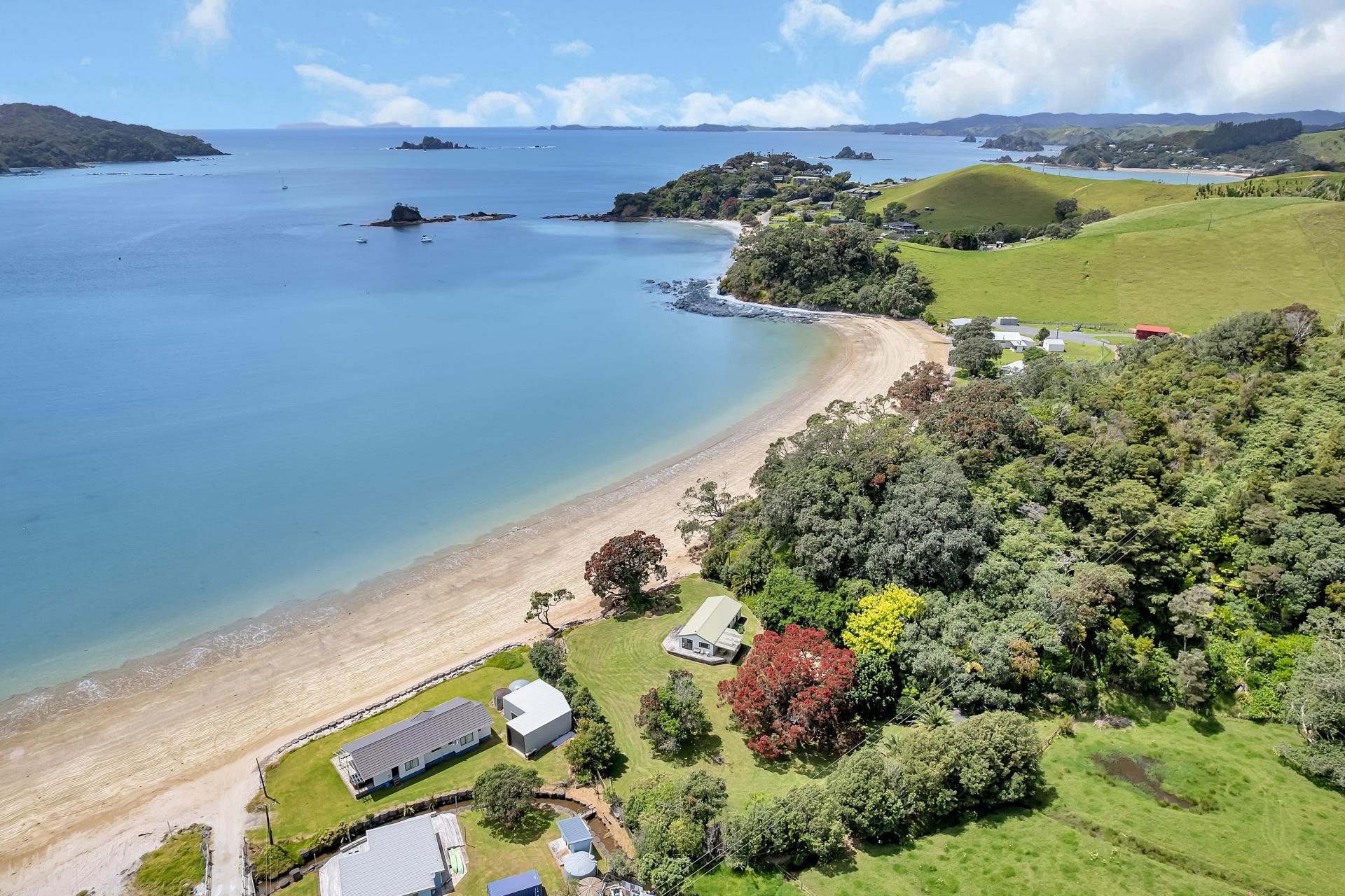 121 Ohawini Road, Oakura