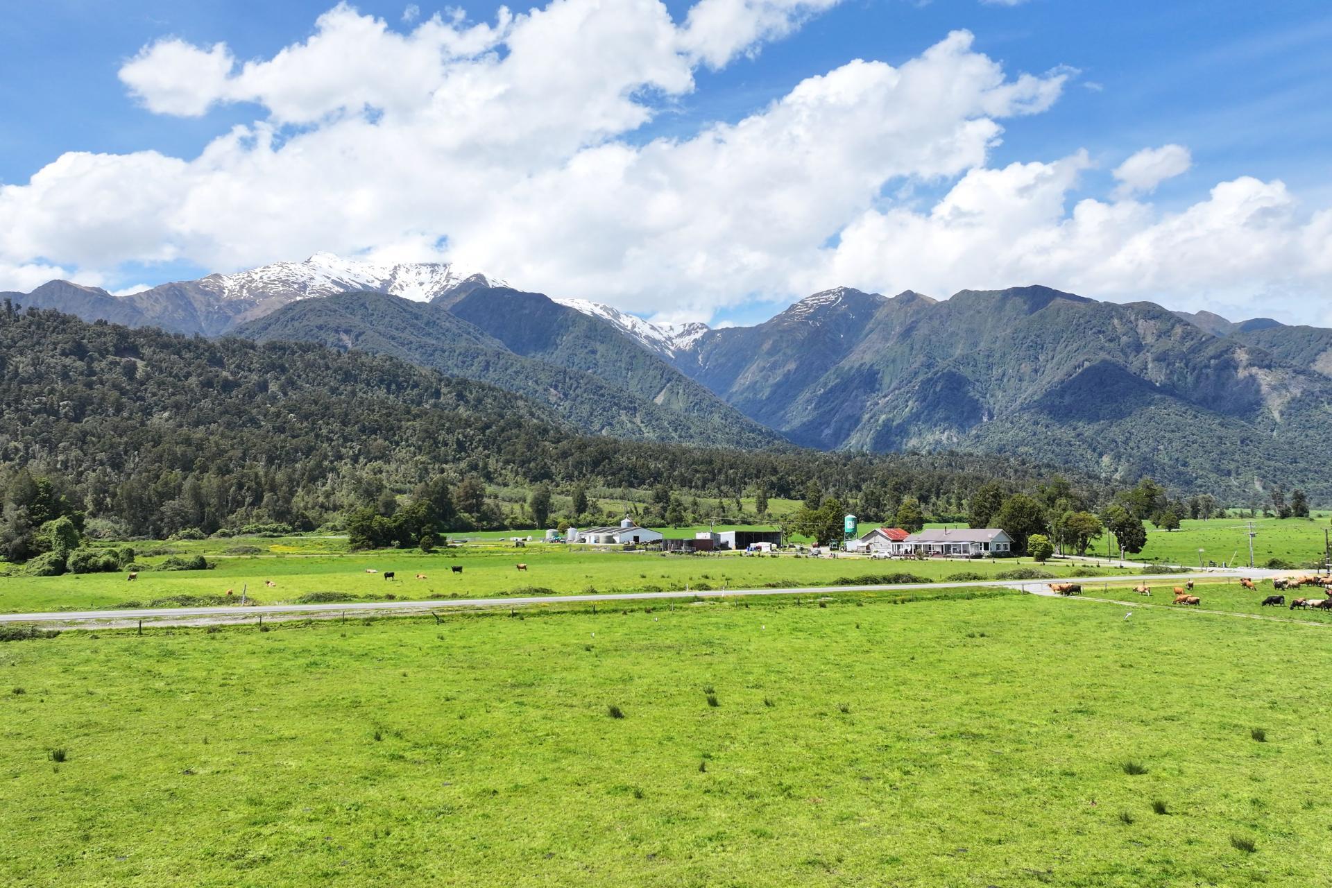 1627 Whataroa Highway, Whataroa