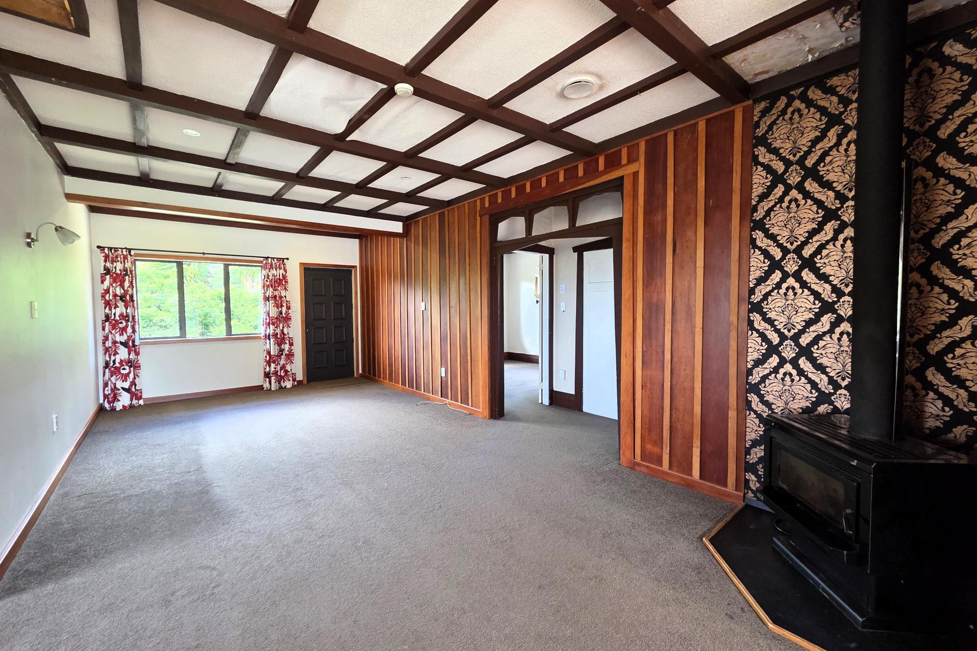 378 Notorious Road, Mahuta